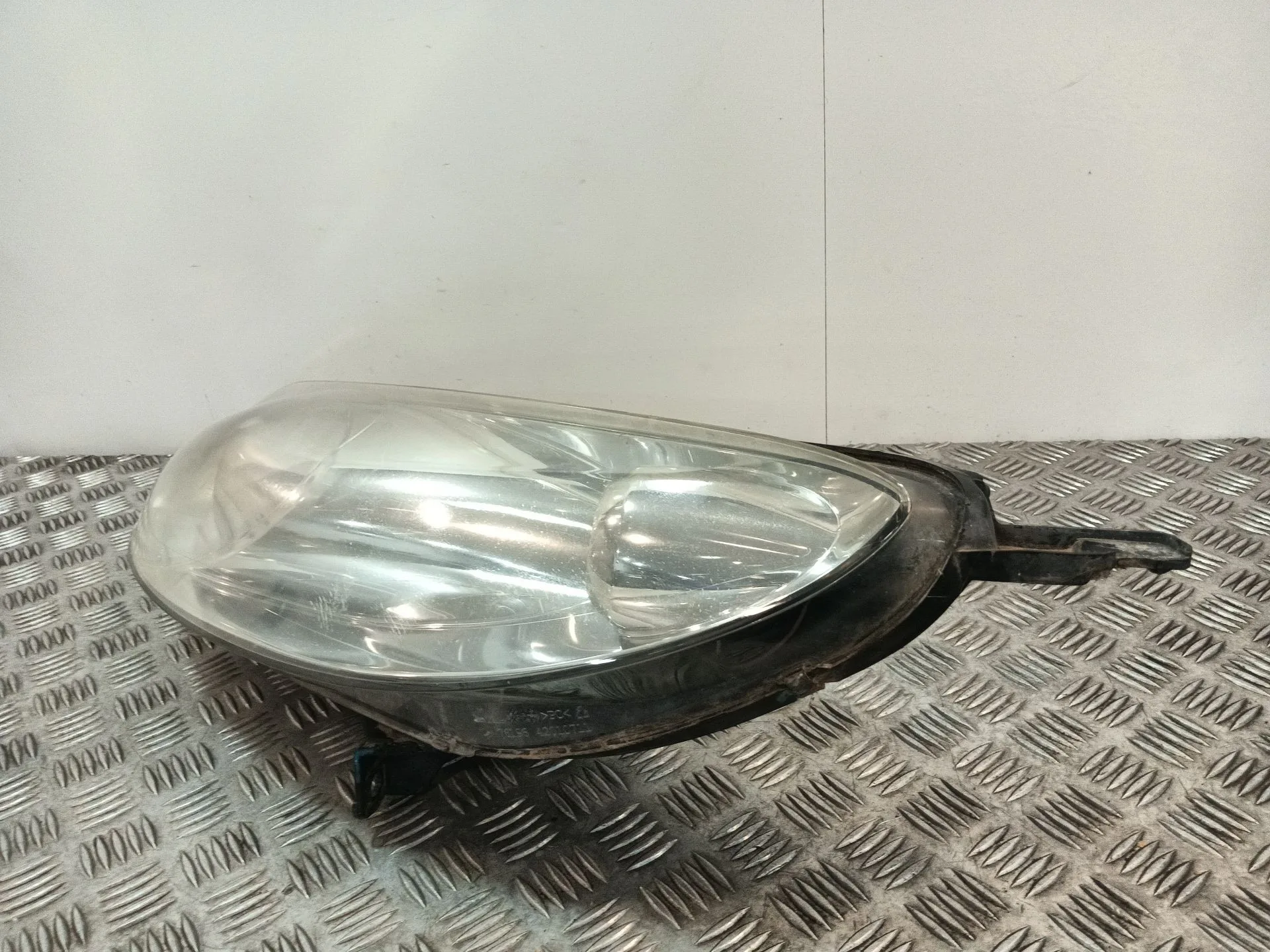 Faro Izquierdo para Peugeot 407 Sw (6E_, 6D_)