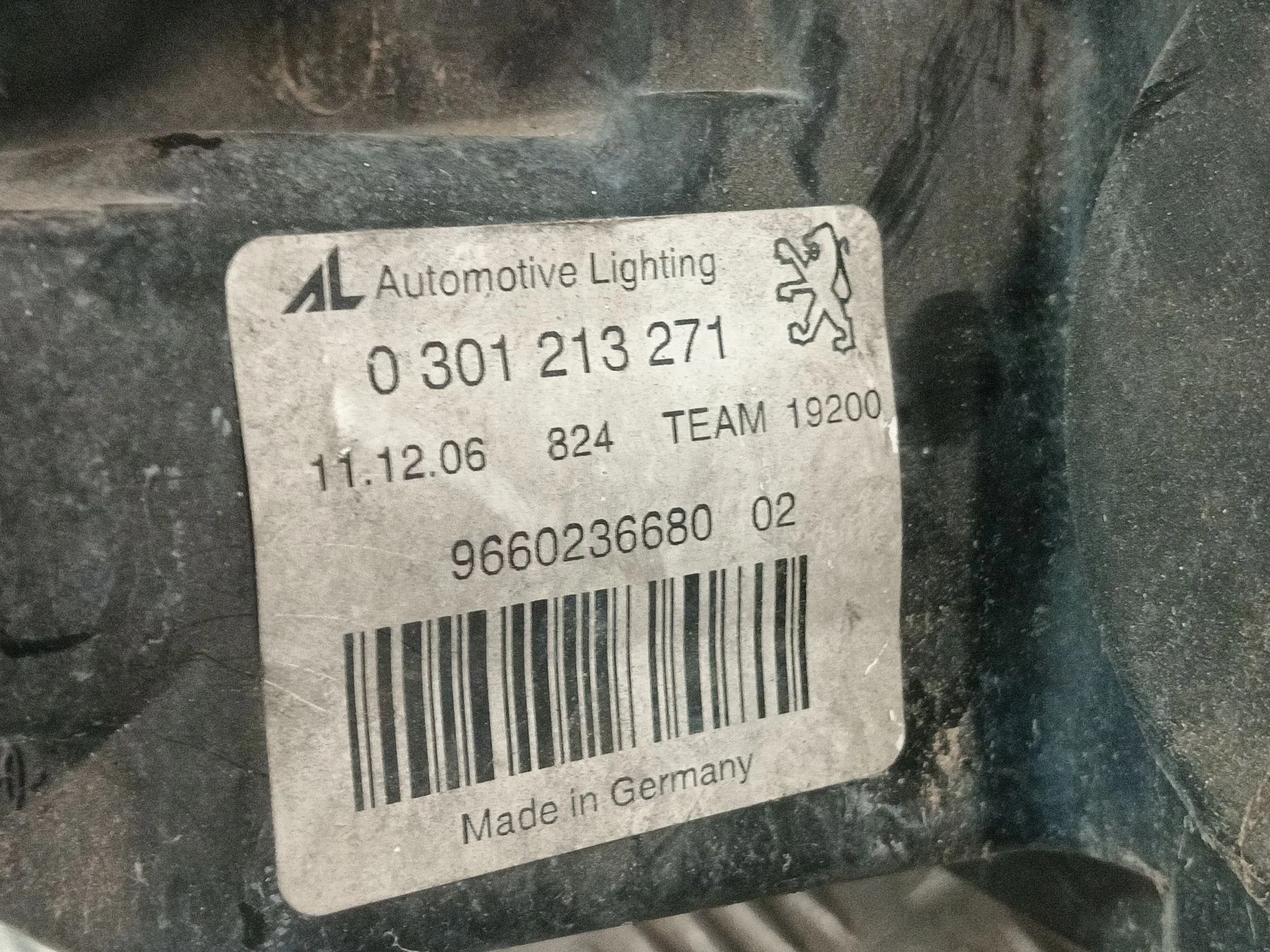 Faro Izquierdo para Peugeot 407 Sw (6E_, 6D_)