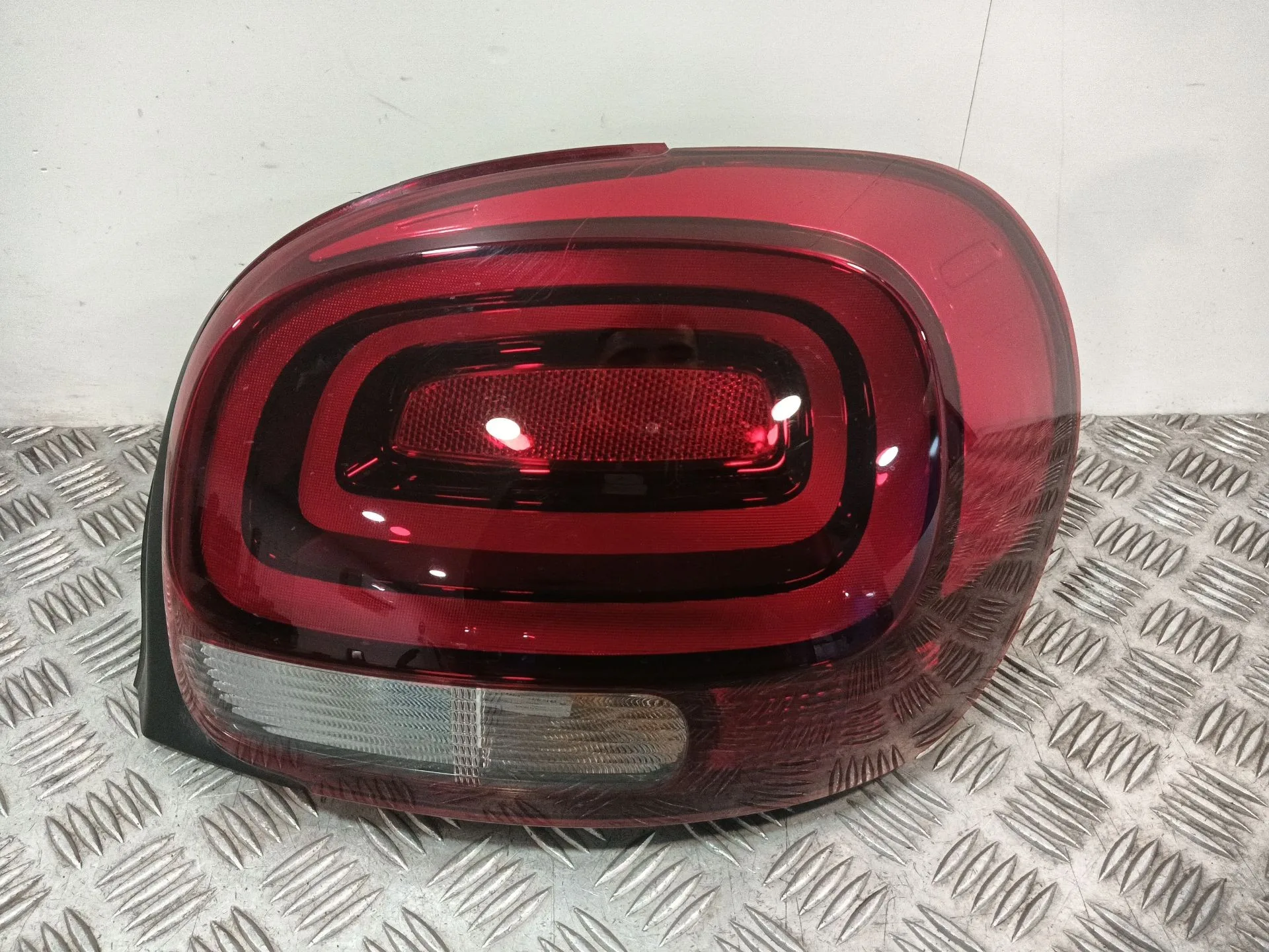 Piloto Trasero Derecho para Citroën C3 Iii (Sx)