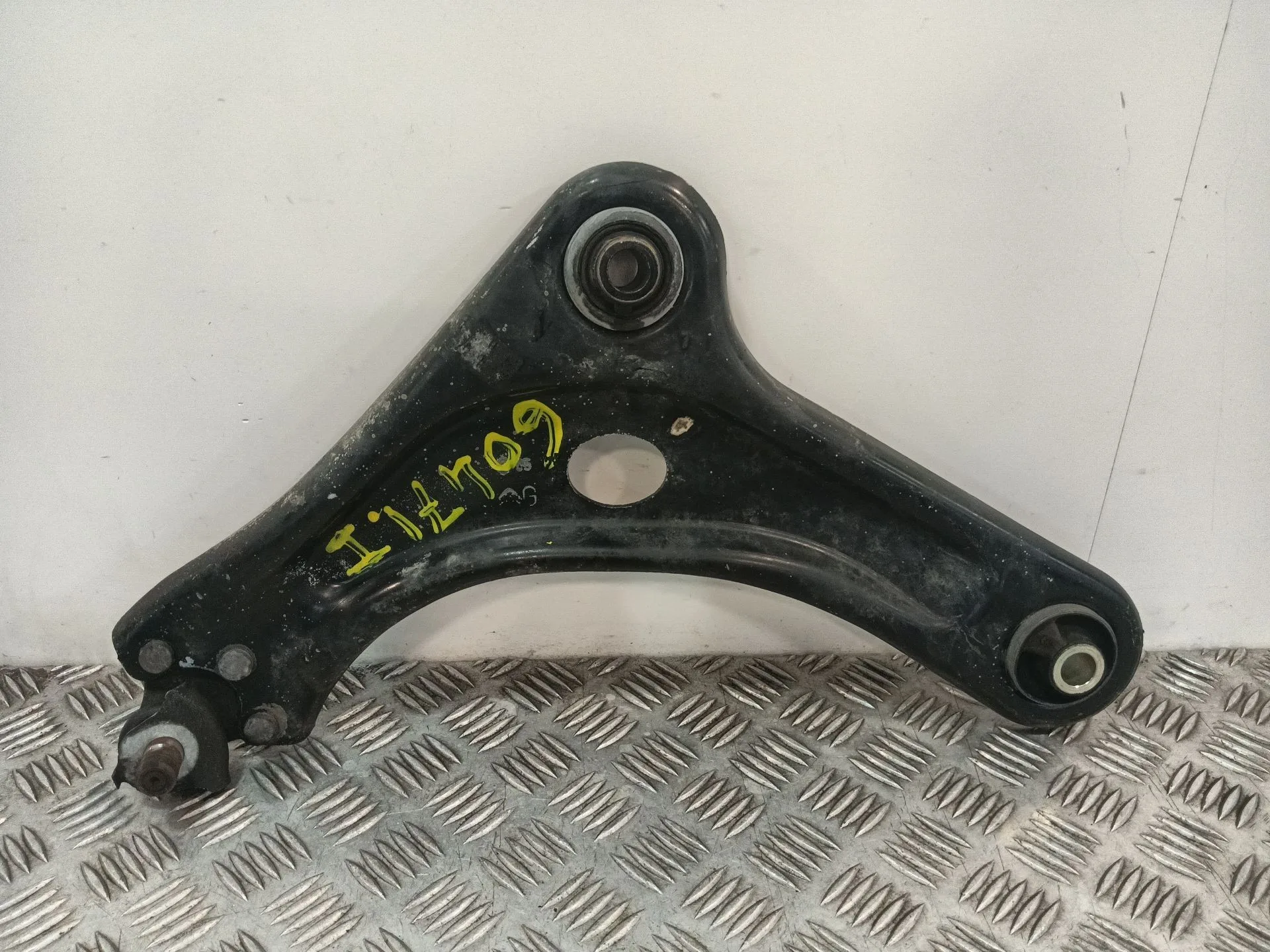 Brazo Suspension Inferior Delantero Izquierdo para Citroën C3 Iii (Sx)