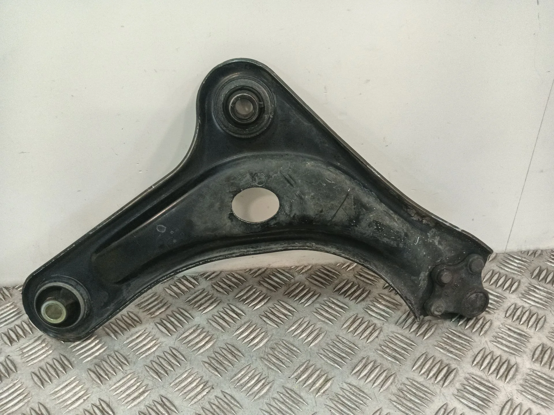 Brazo Suspension Inferior Delantero Izquierdo para Citroën C3 Iii (Sx)