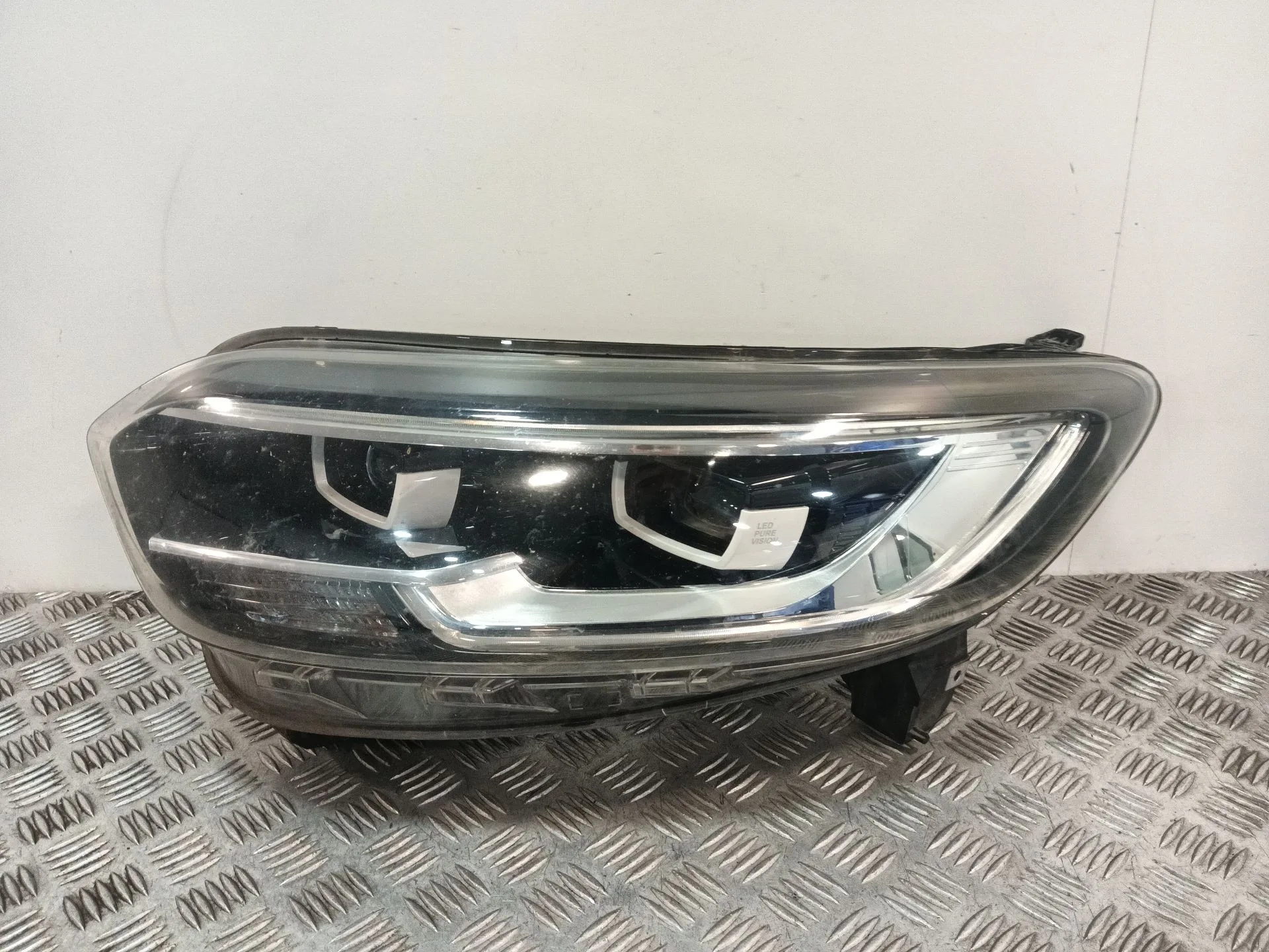 Faro Izquierdo para Renault Kadjar (Ha_, Hl_)