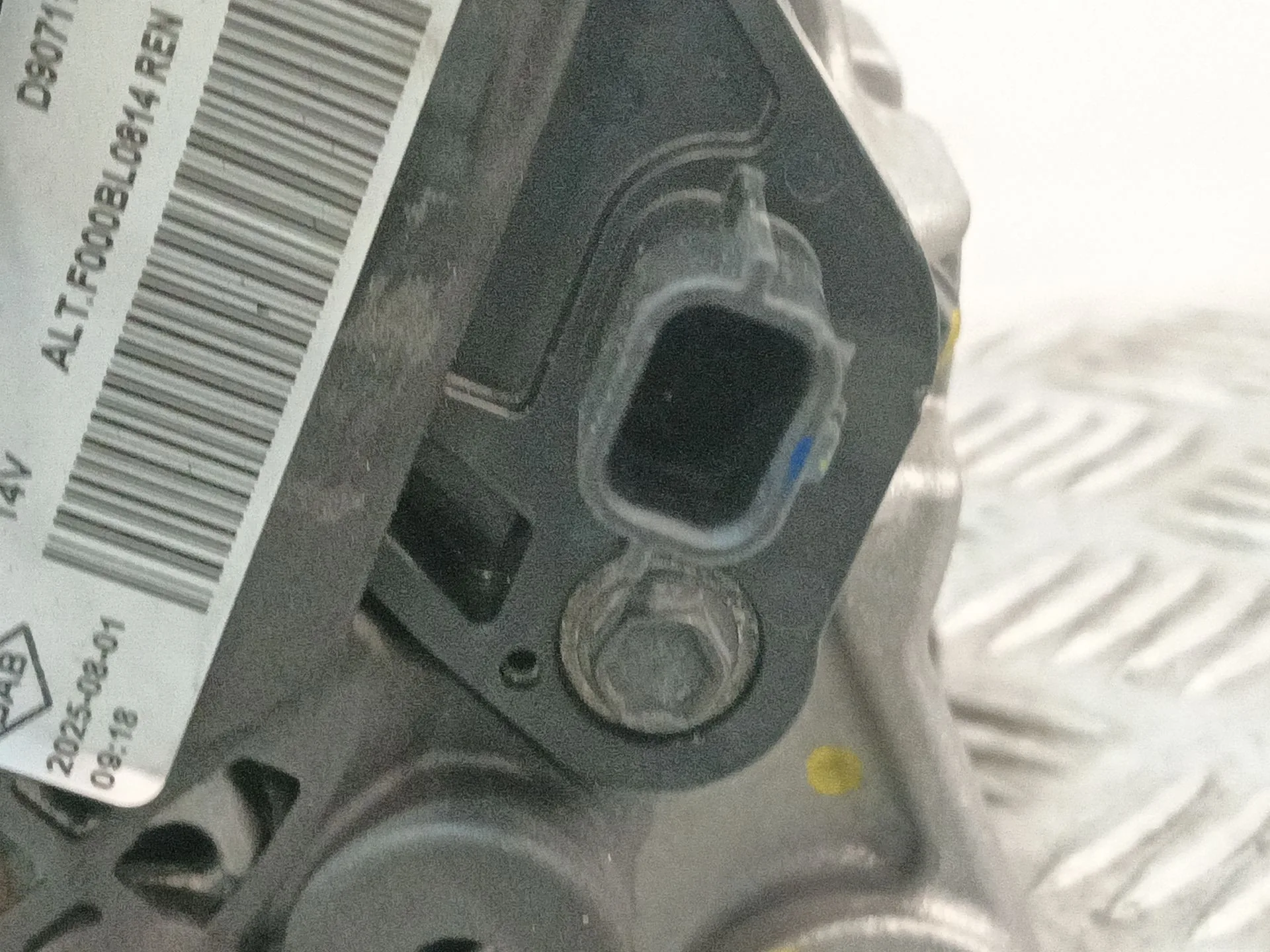 Alternador para Renault Kadjar (Ha_, Hl_)