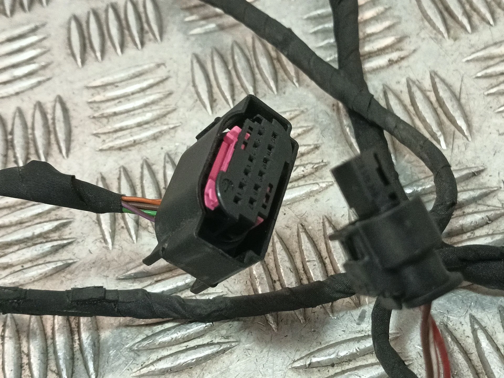 Cable para Audi Q7 (4Lb)
