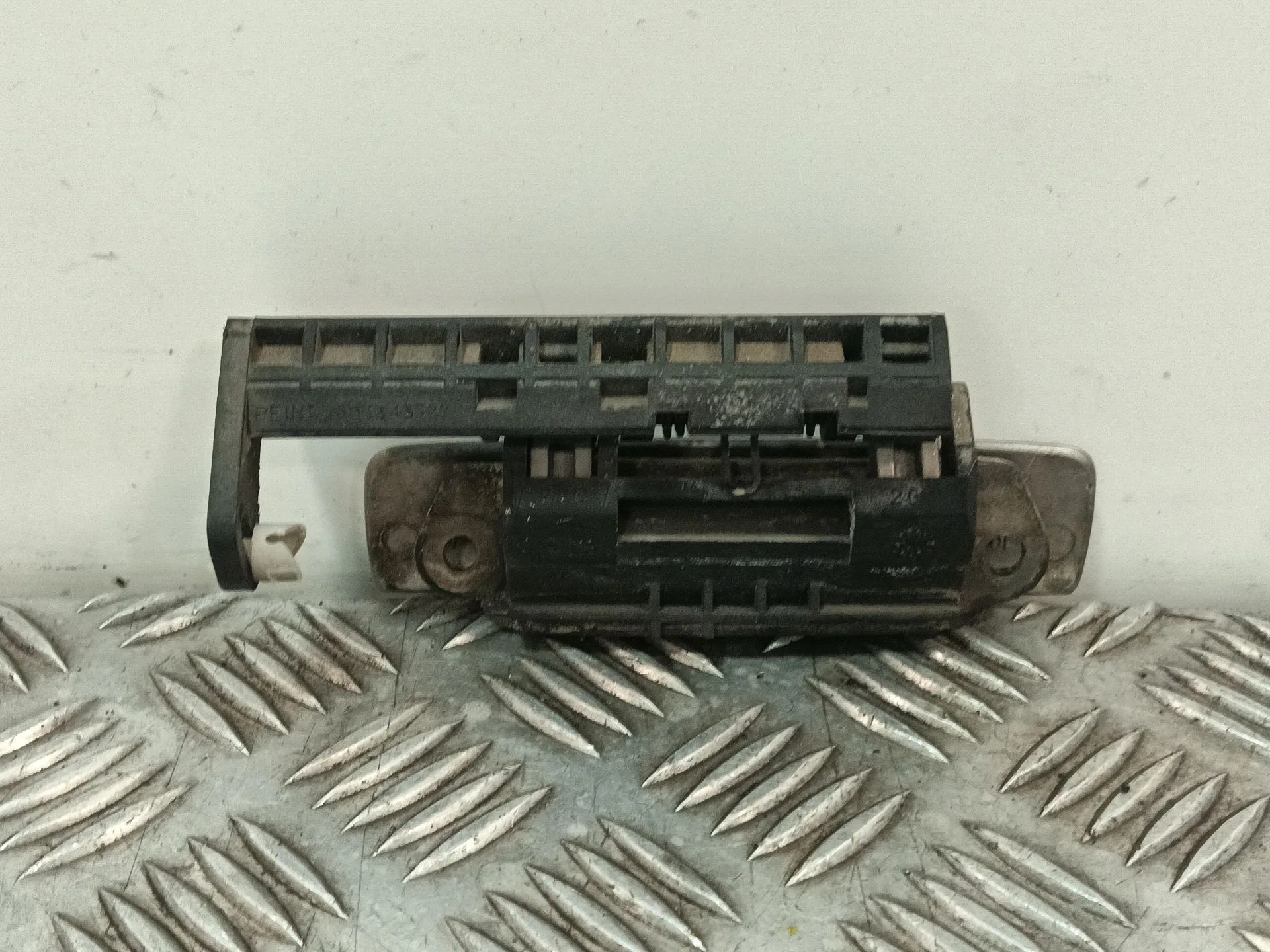 Maneta Exterior Delantera Izquierda para Peugeot 306 Berlina 3/4/5 Puertas (S2)