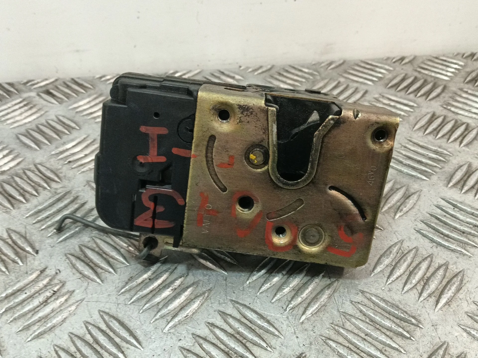 Cerradura Puerta Delantera Izquierda para Peugeot 306 Berlina 3/4/5 Puertas (S2)