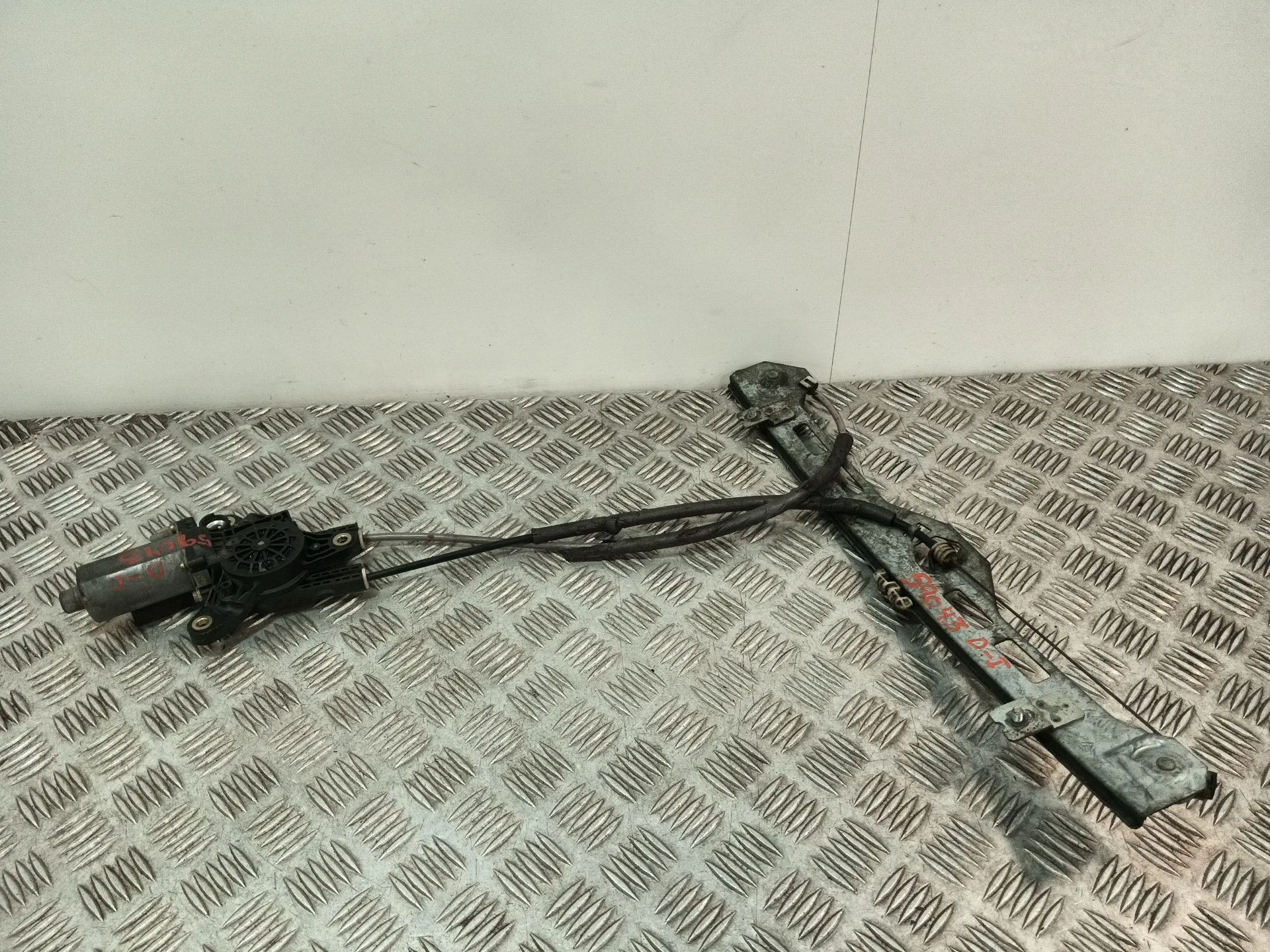 Elevalunas Delantero Izquierdo para Peugeot 306 Berlina 3/4/5 Puertas (S2)
