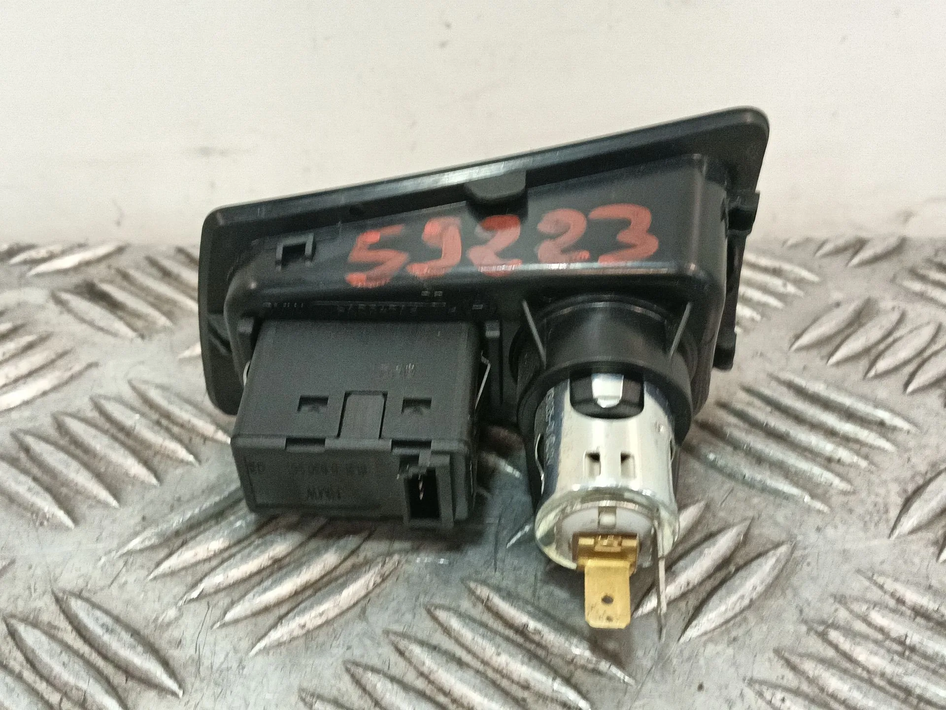 Moldura para Bmw 1 (E81)