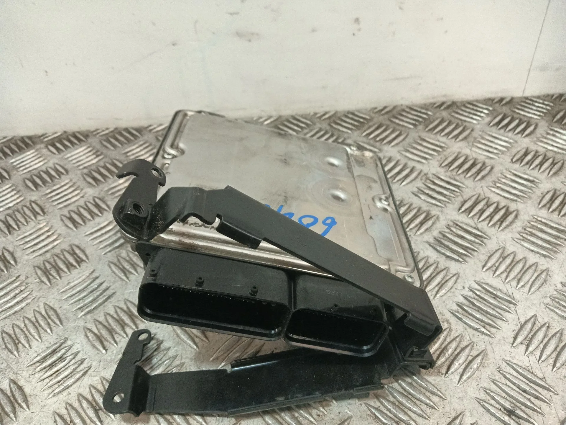 Centralita Motor Uce para Audi A3 Sportback (8Pa)