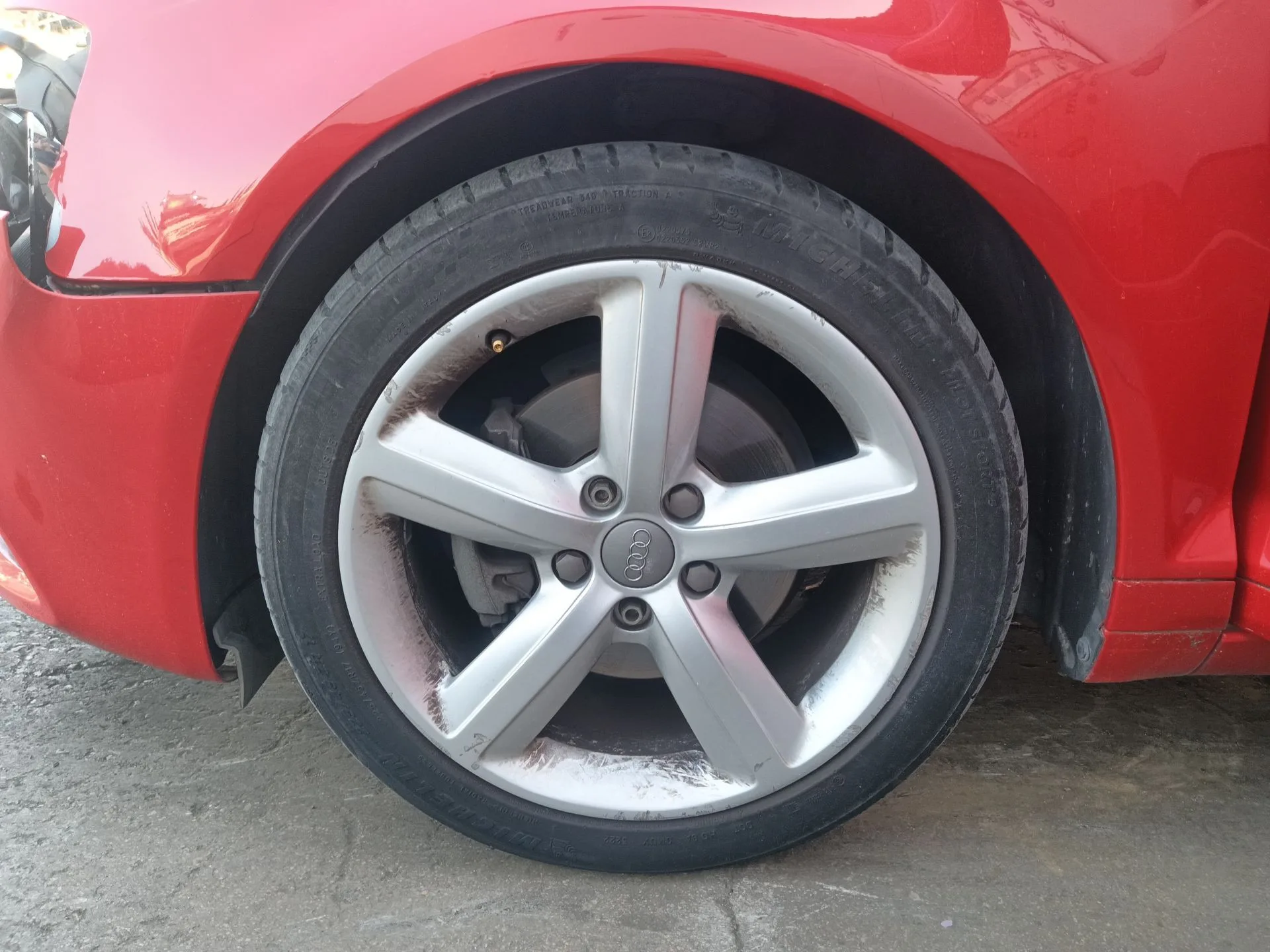 Plastico Paso Rueda Delantero Izquierdo para Audi A3 Sportback (8Pa)