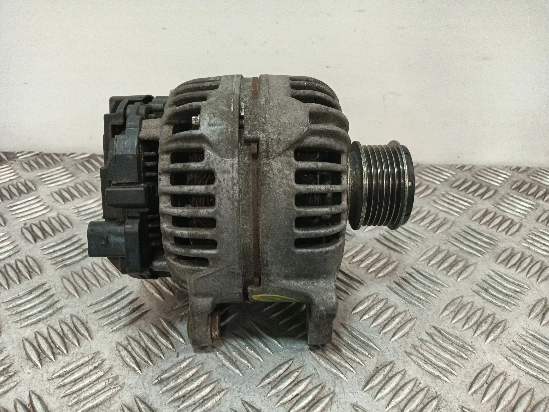 Alternador para Seat Leon (1P1)