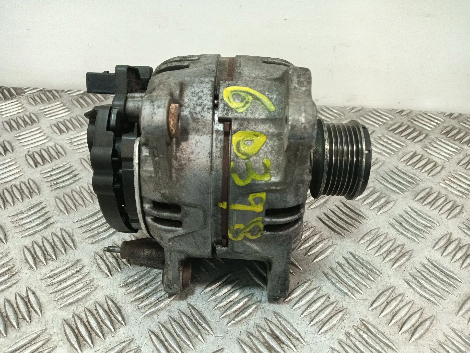 Alternador para Seat Leon (1P1)