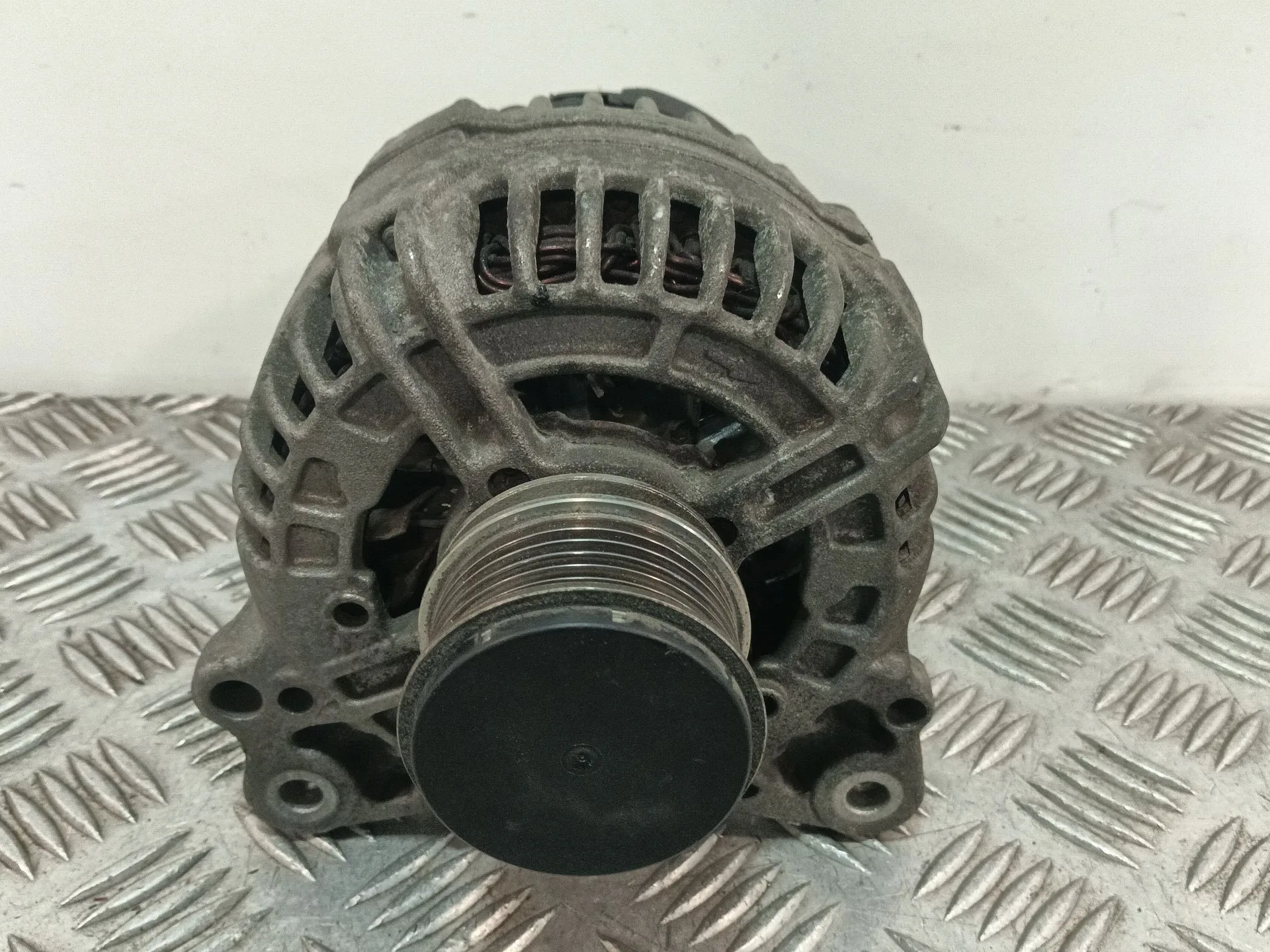 Alternador para Mitsubishi Lancer Berlina (Cy0)