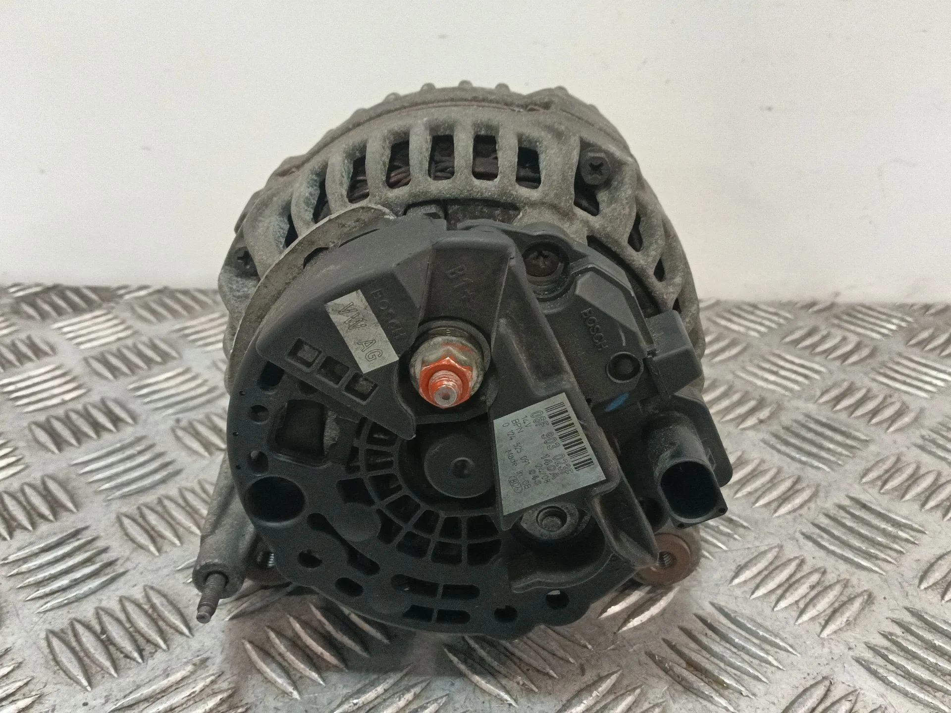 Alternador para Mitsubishi Lancer Berlina (Cy0)