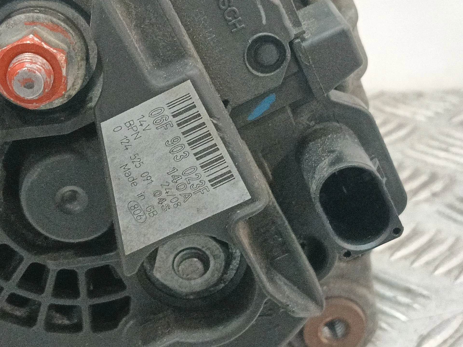 Alternador para Mitsubishi Lancer Berlina (Cy0)