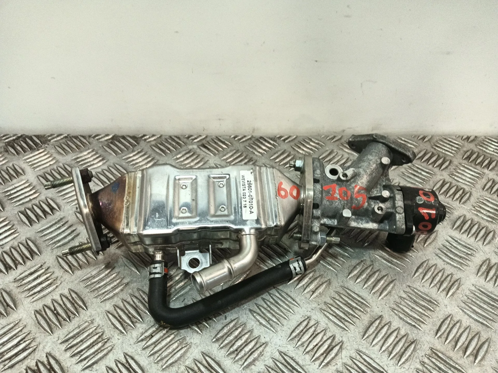 Enfriador Egr para Toyota C-Hr (_X1_)