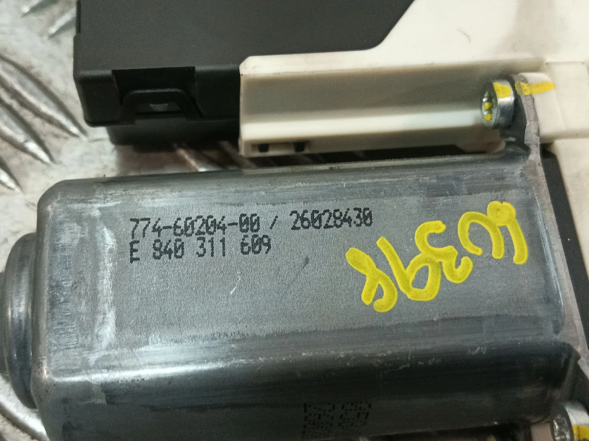 Motor Elevalunas Delantero Derecho para Seat Leon (1P1)