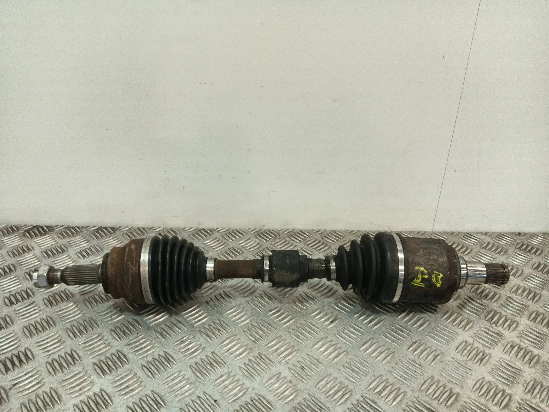 Transmision Delantera Izquierda para Mitsubishi Lancer Berlina (Cy0)