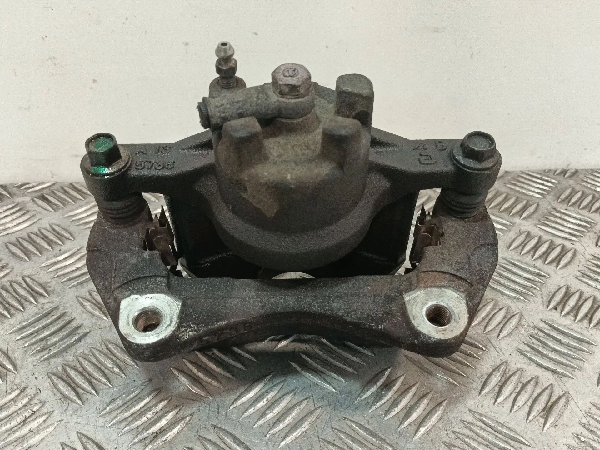 Pinza Freno Delantera Derecha para Mitsubishi Lancer Berlina (Cy0)