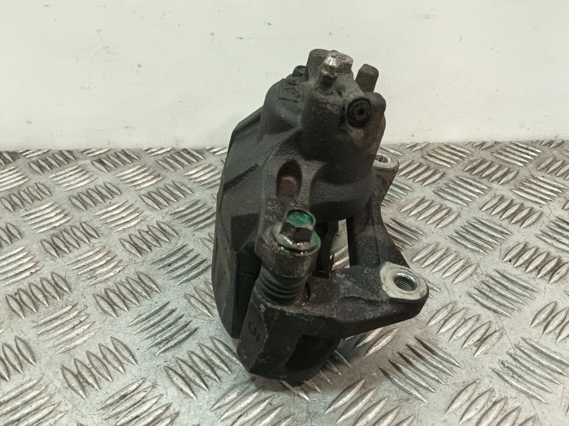 Pinza Freno Delantera Derecha para Mitsubishi Lancer Berlina (Cy0)