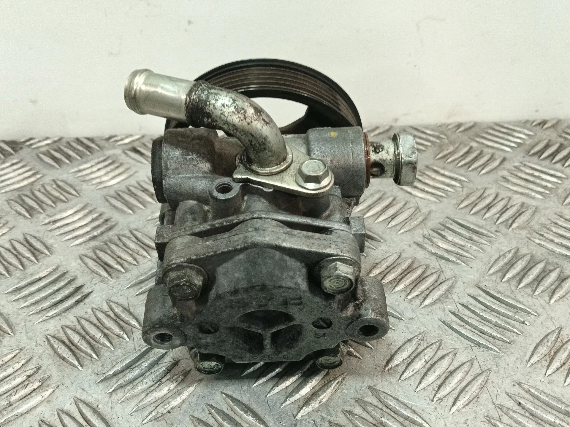 Bomba Direccion para Mitsubishi Lancer Berlina (Cy0)
