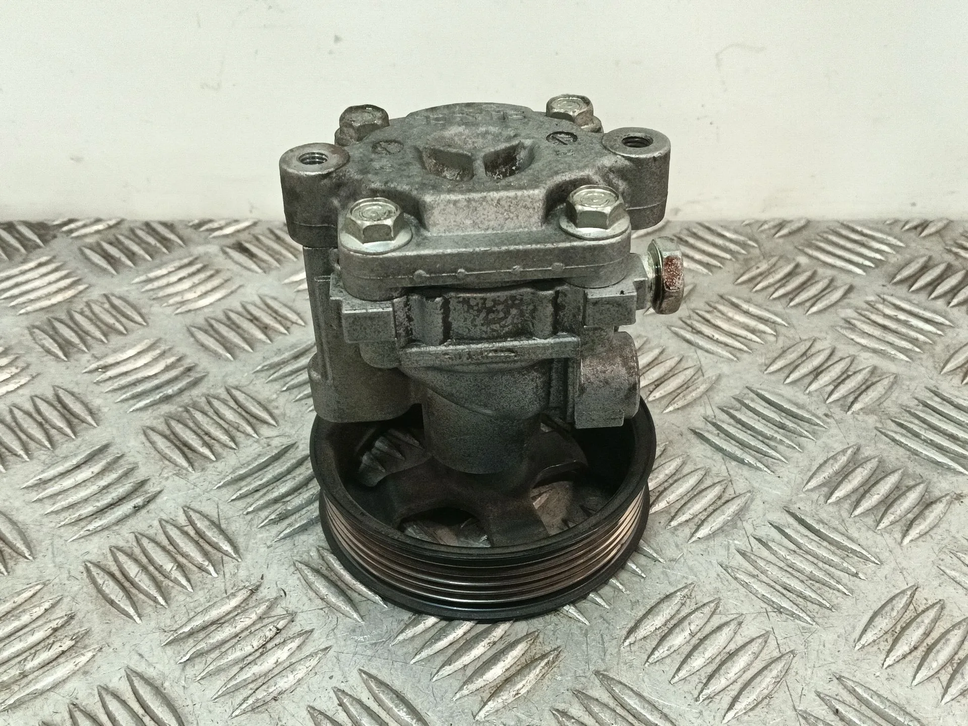 Bomba Direccion para Mitsubishi Lancer Berlina (Cy0)