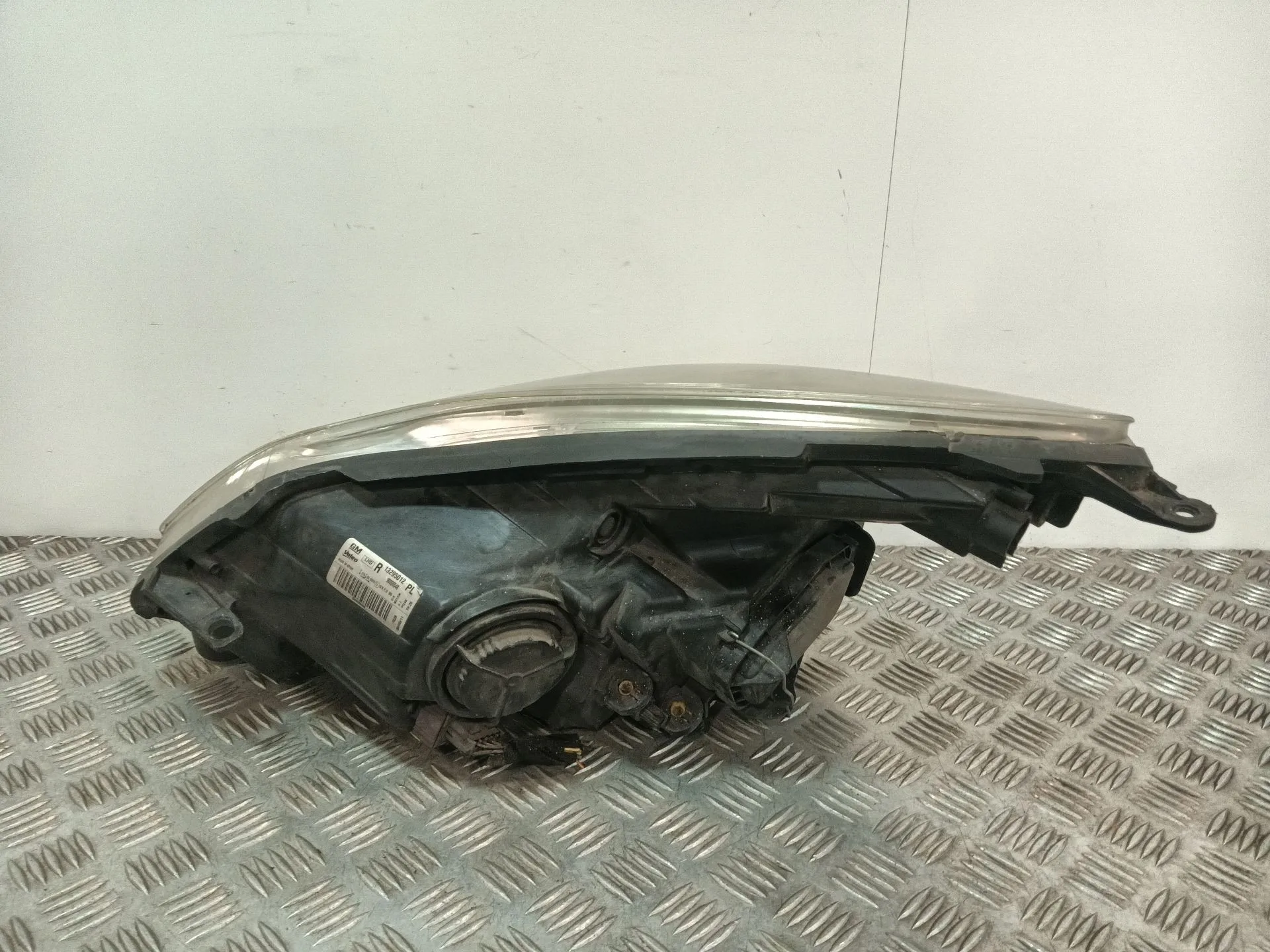 Faro Derecho para Opel Corsa D (S07)