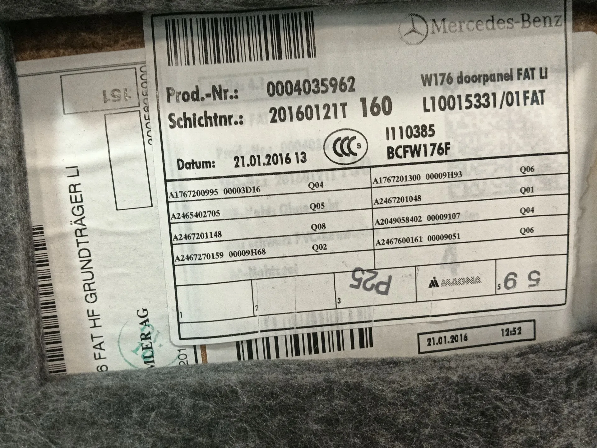 Guarnecido Puerta Delantera Izquierda para Mercedes-Benz Clase A (W176)