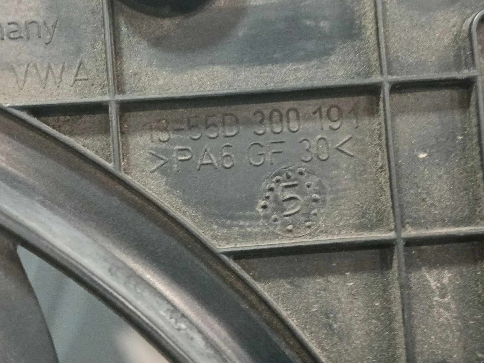 Electroventilador para Volkswagen Golf V (1K1)