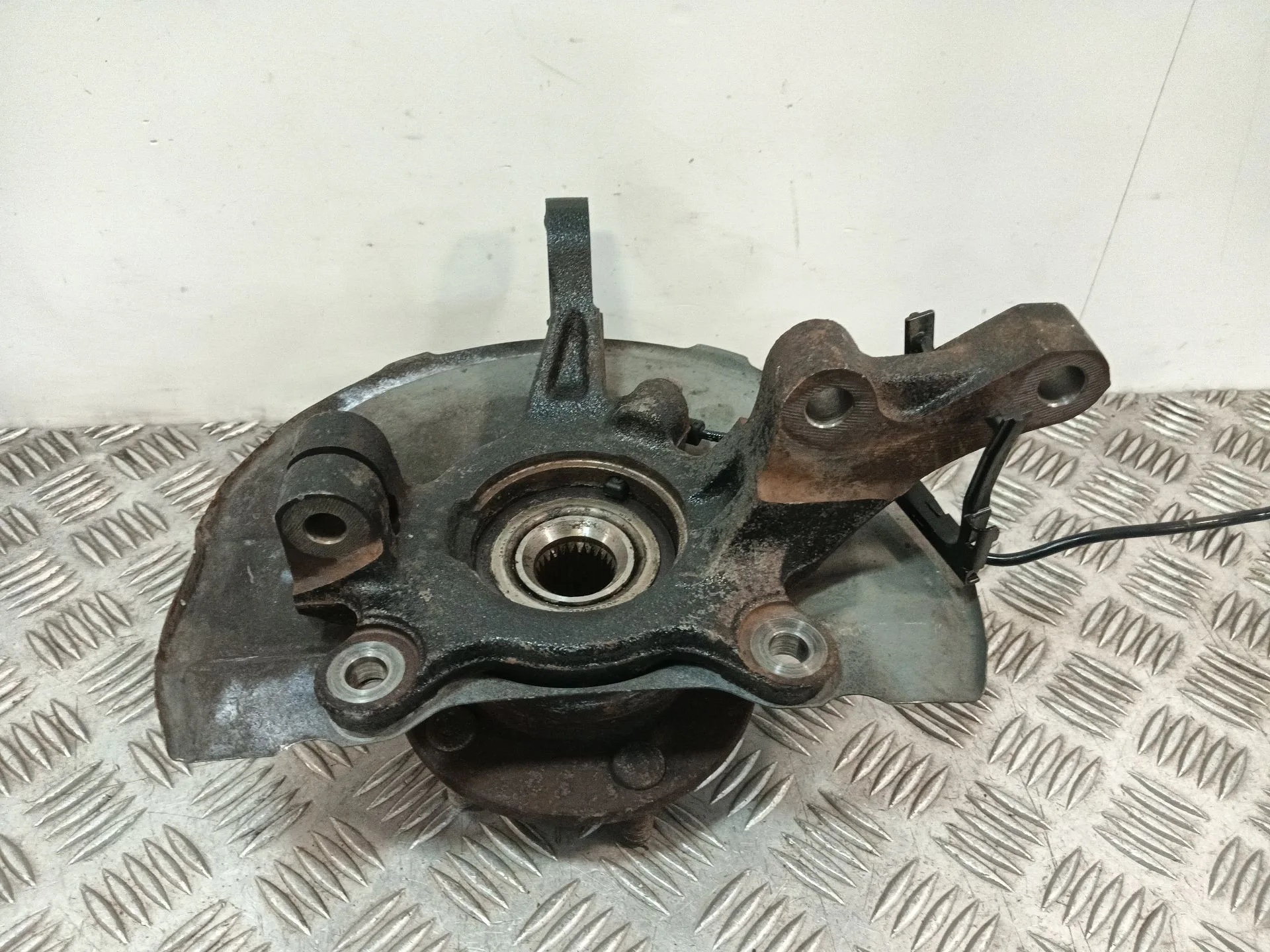 Mangueta Delantera Izquierda para Mitsubishi Lancer Berlina (Cy0)