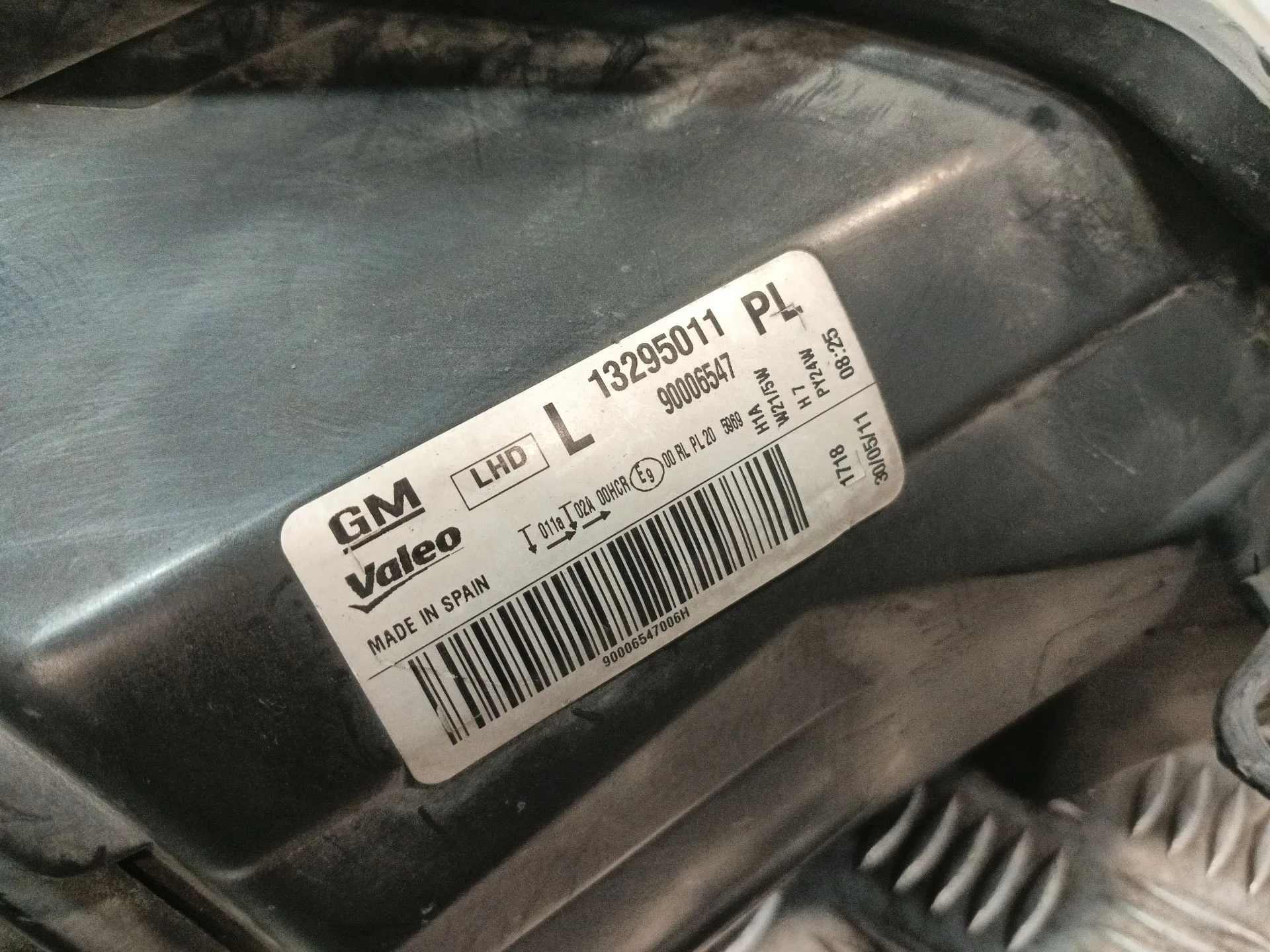 Faro Izquierdo para Opel Corsa D (S07)