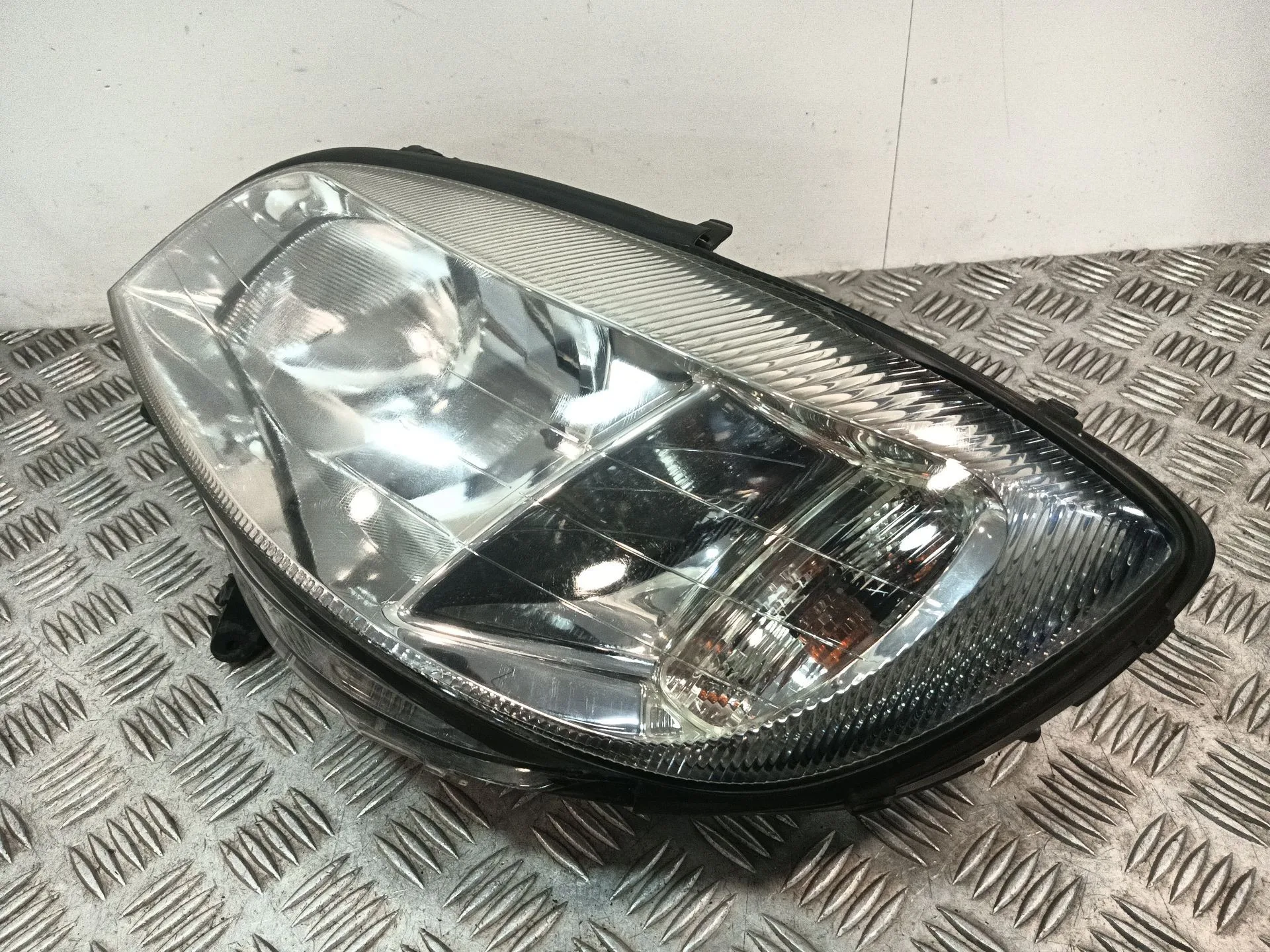Faro Izquierdo para Opel Zafira A Monospace (T98)