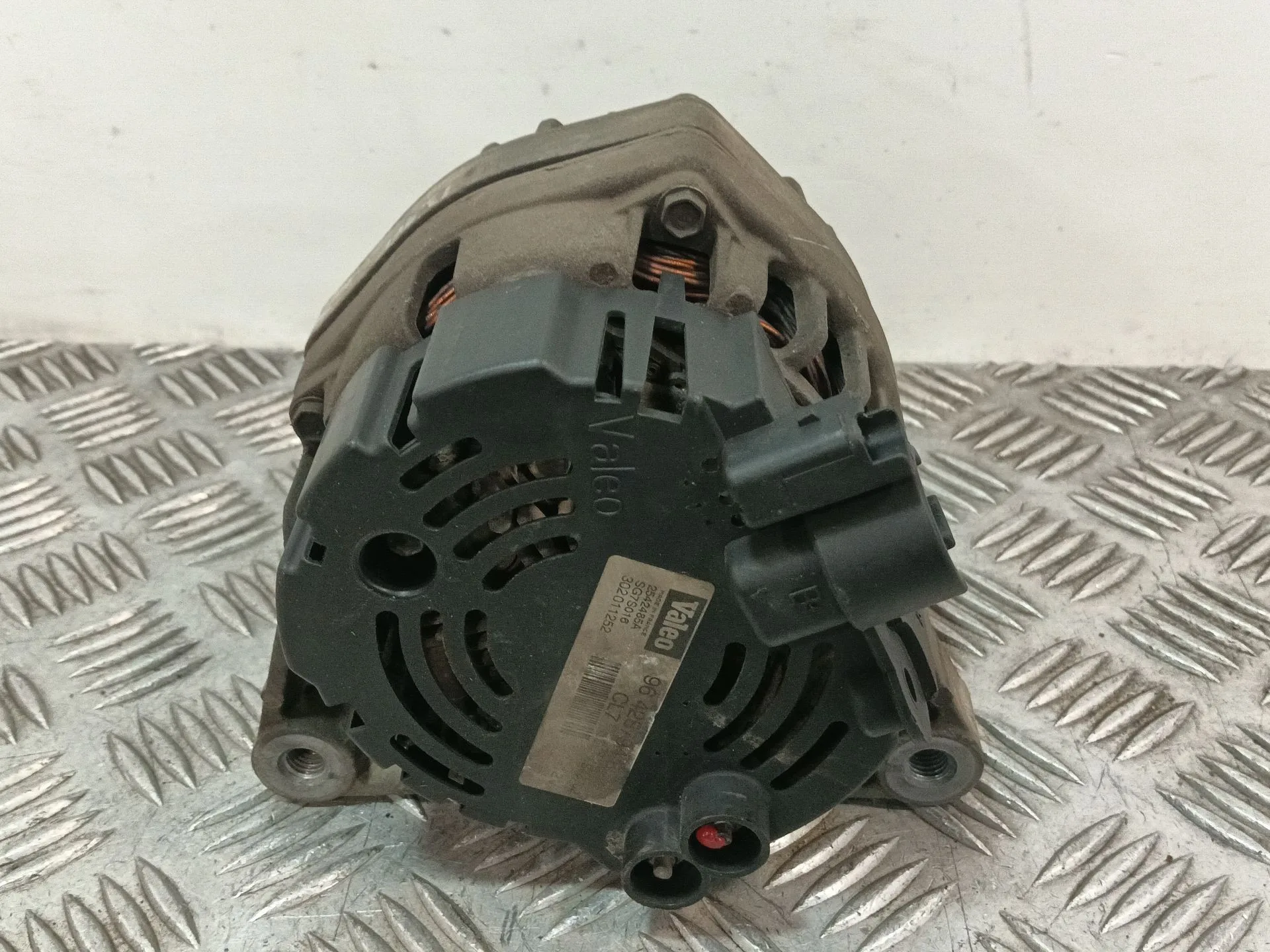 Alternador para Peugeot 206 Hatchback (2A/C)