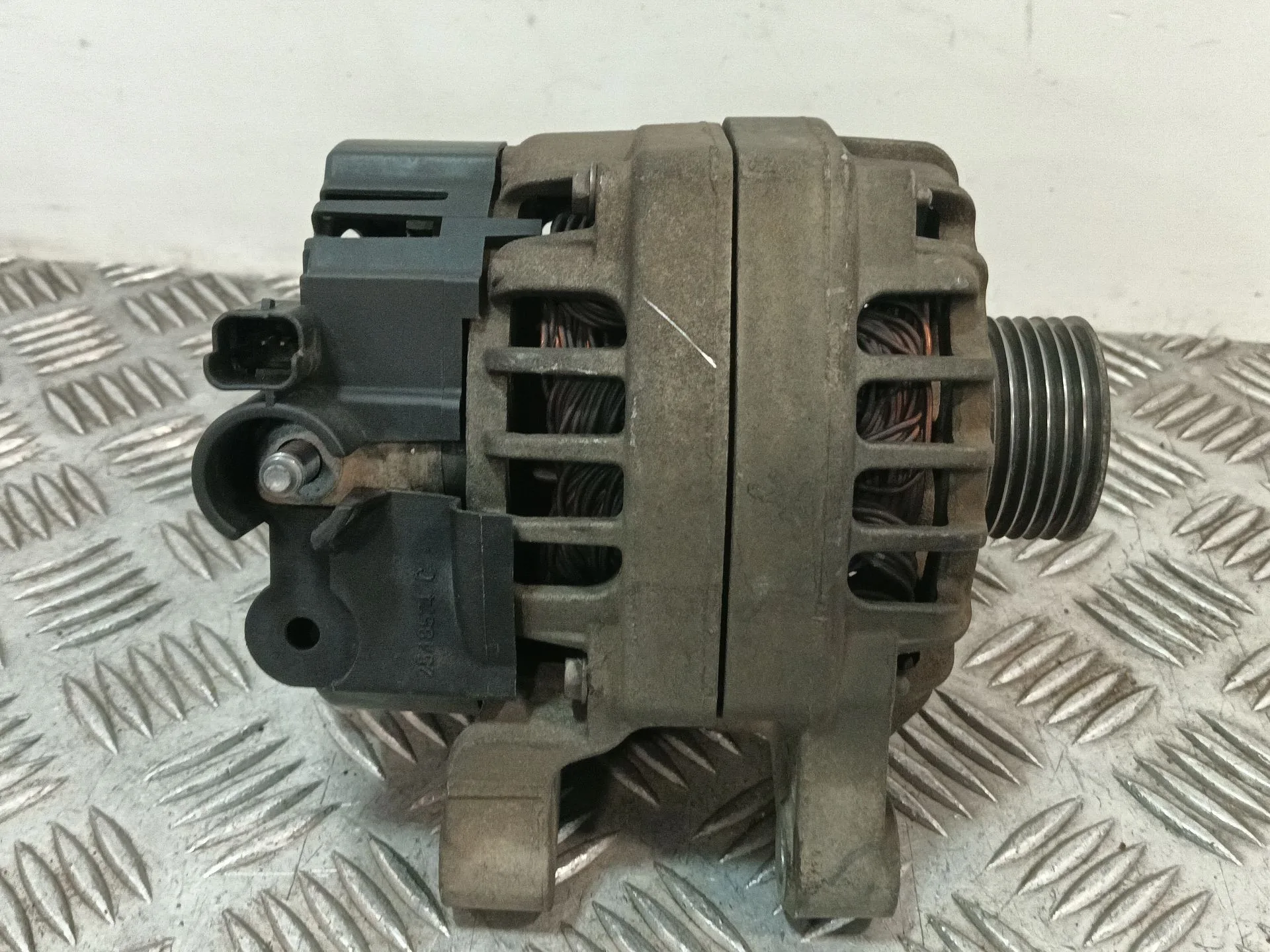Alternador para Peugeot 206 Hatchback (2A/C)