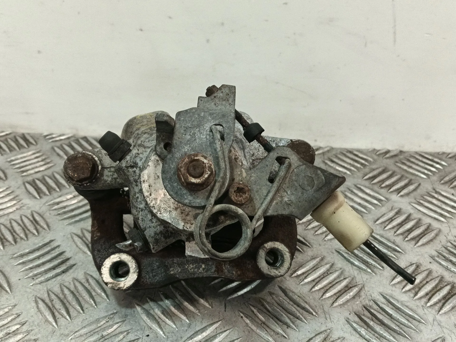 Pinza Freno Trasera Derecha para Peugeot 208 I (Ca_, Cc_)