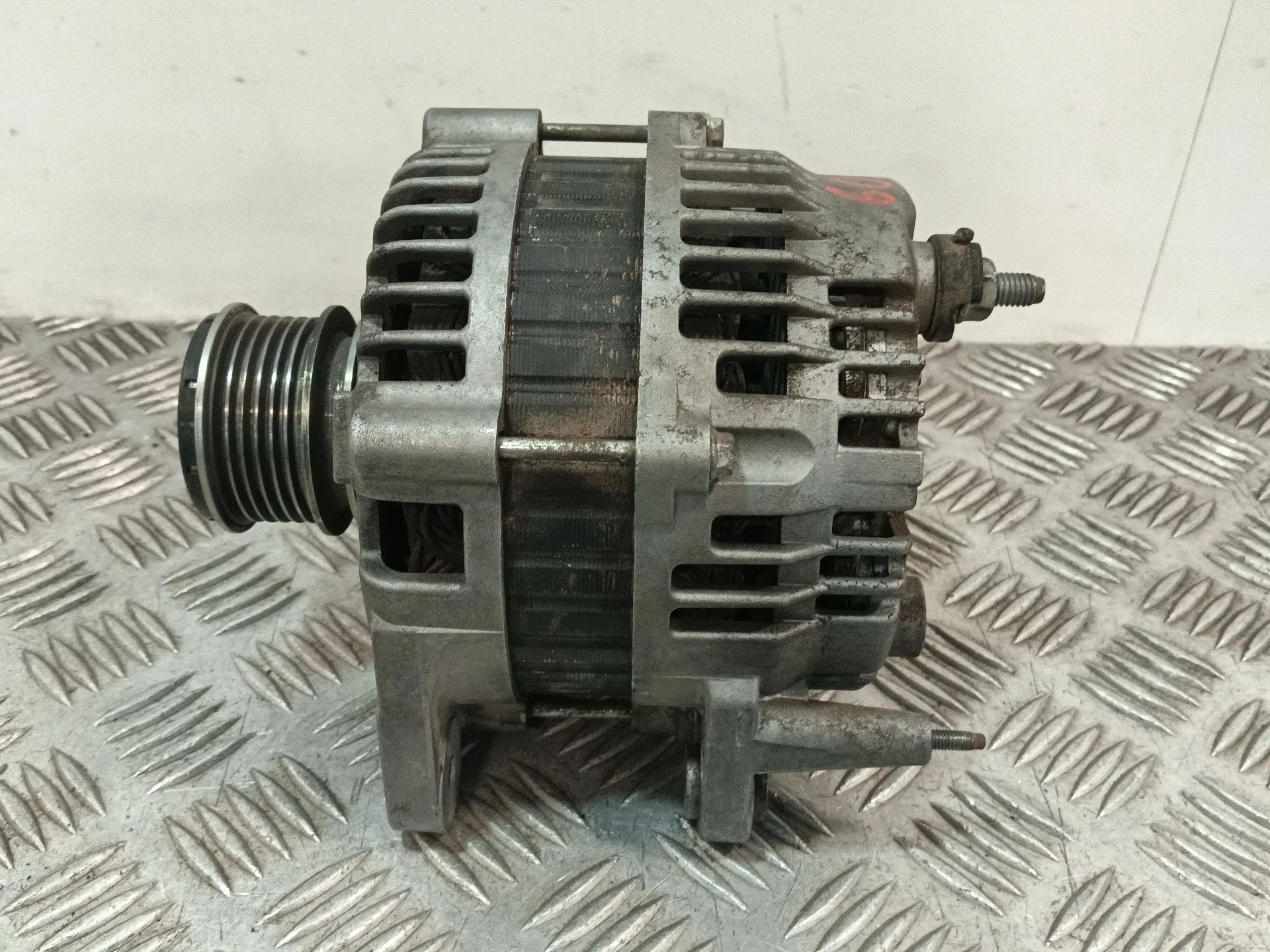 Alternador para Audi A3 (8L1)
