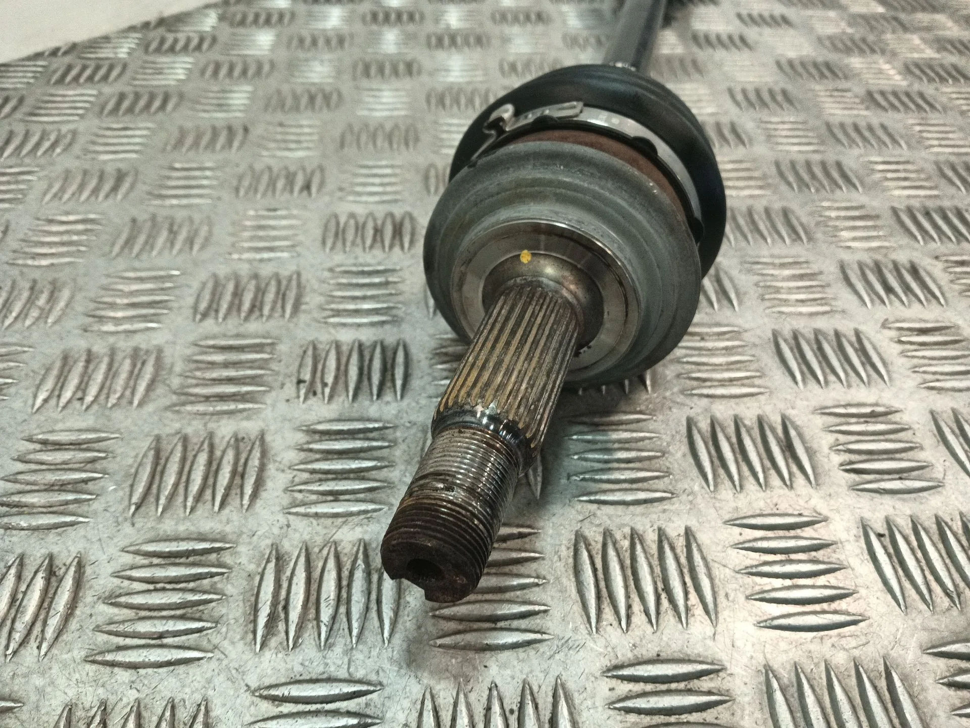 Transmision Delantera Izquierda para Toyota Yaris (_P13_)