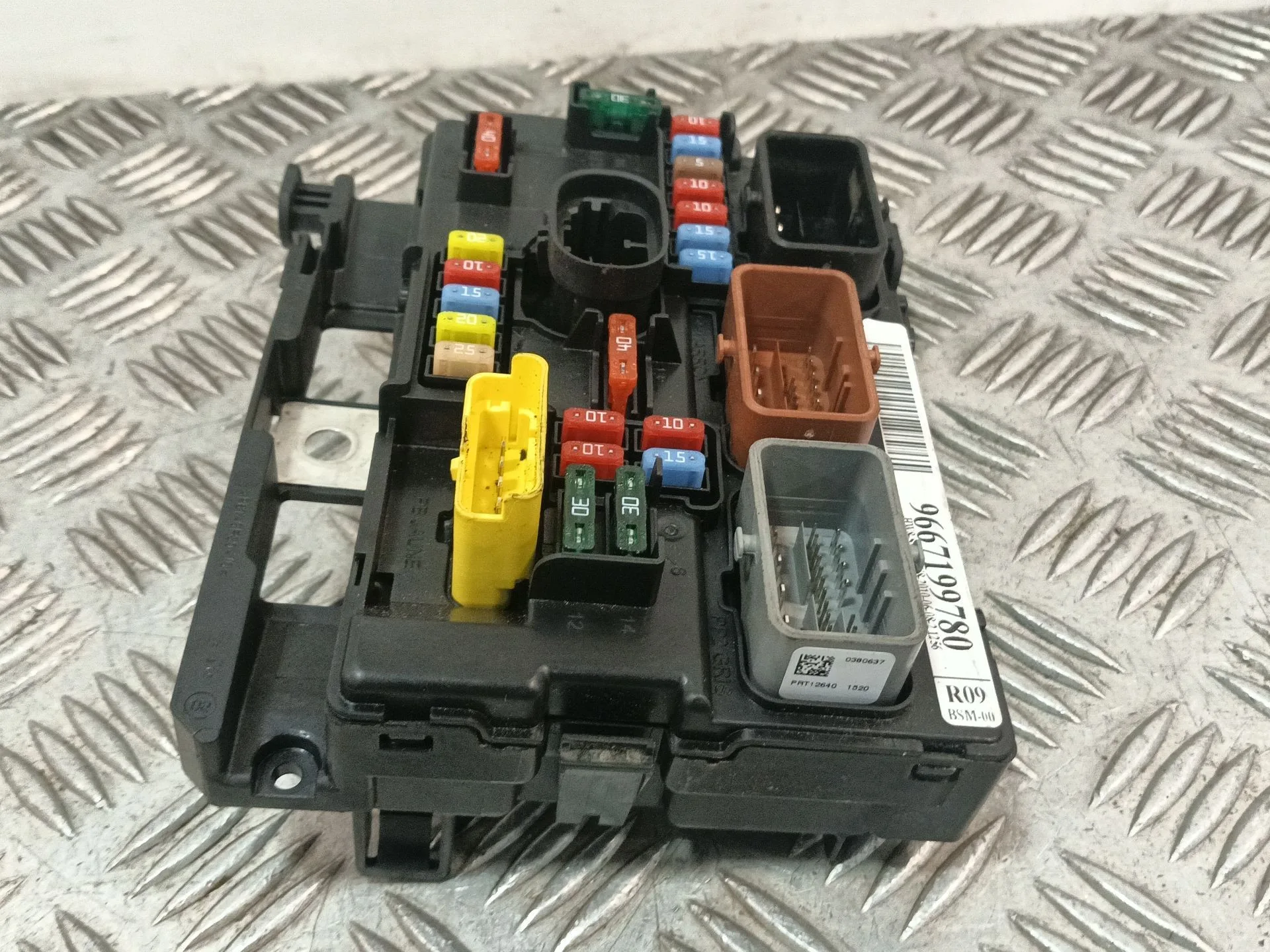Caja Reles / Fusibles para Citroën C3 Ii (Sc_)