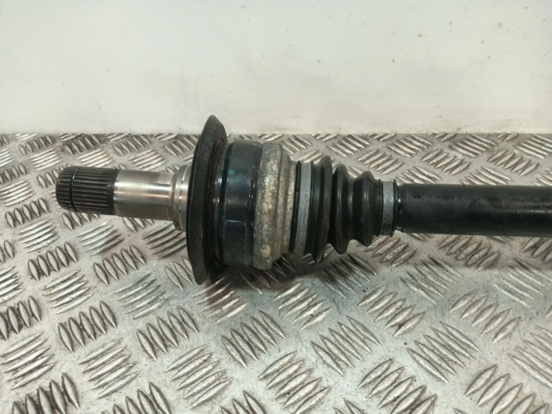 Transmision Trasera Izquierda para Bmw Serie 3 Lim. (F30)