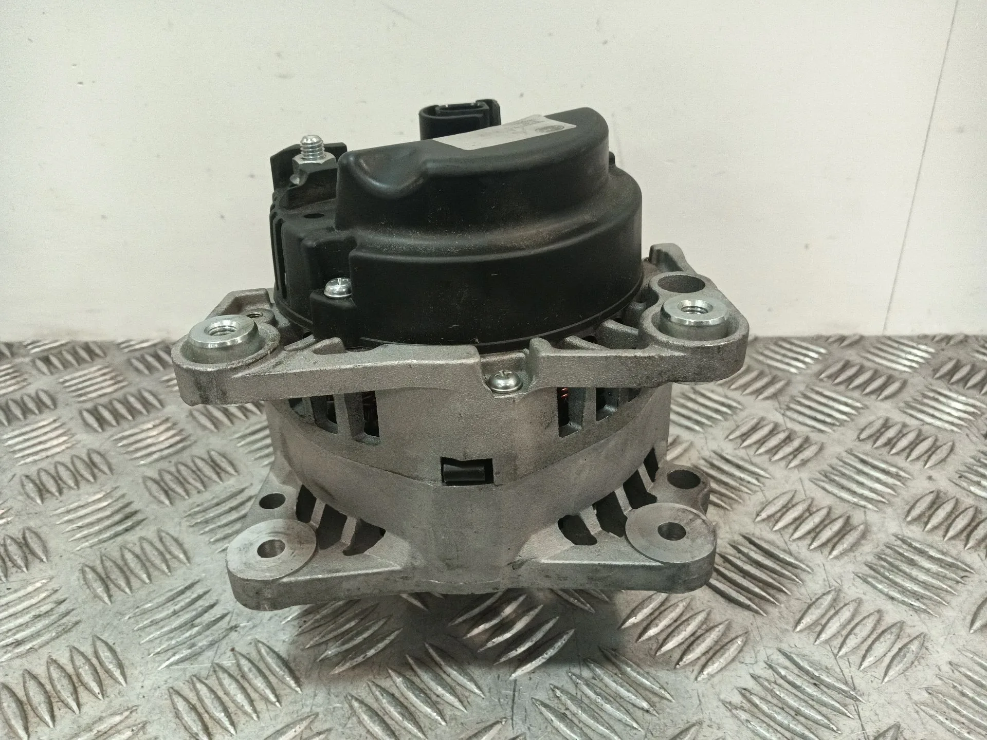 Alternador para Seat Ibiza Iv (6J5, 6P1)