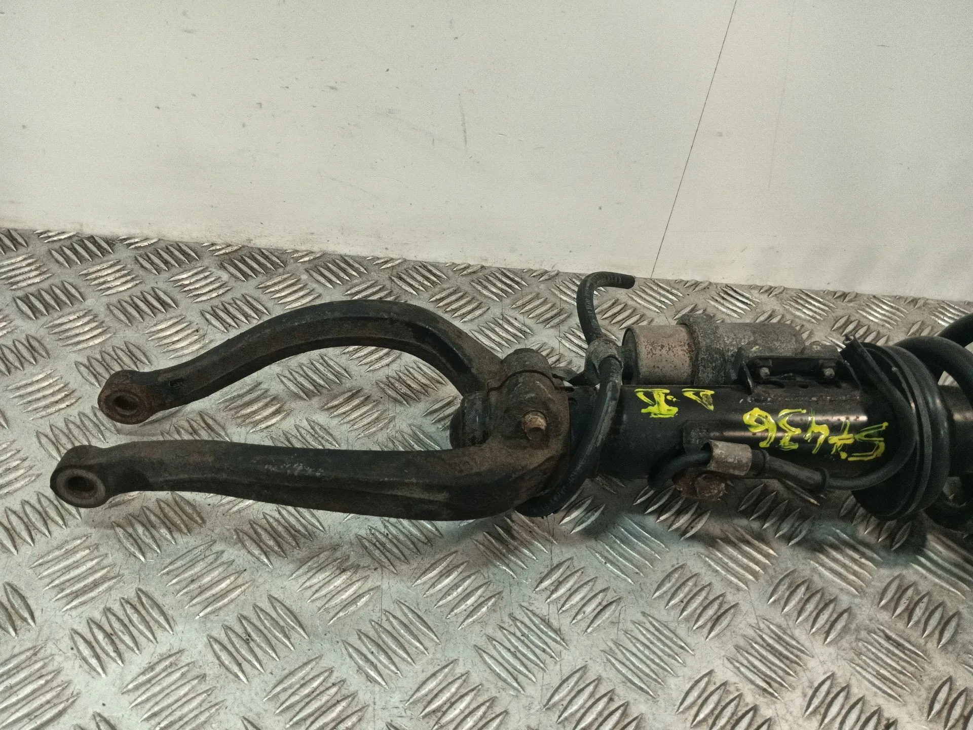 Amortiguador Delantero Izquierdo para Kia Opirus
