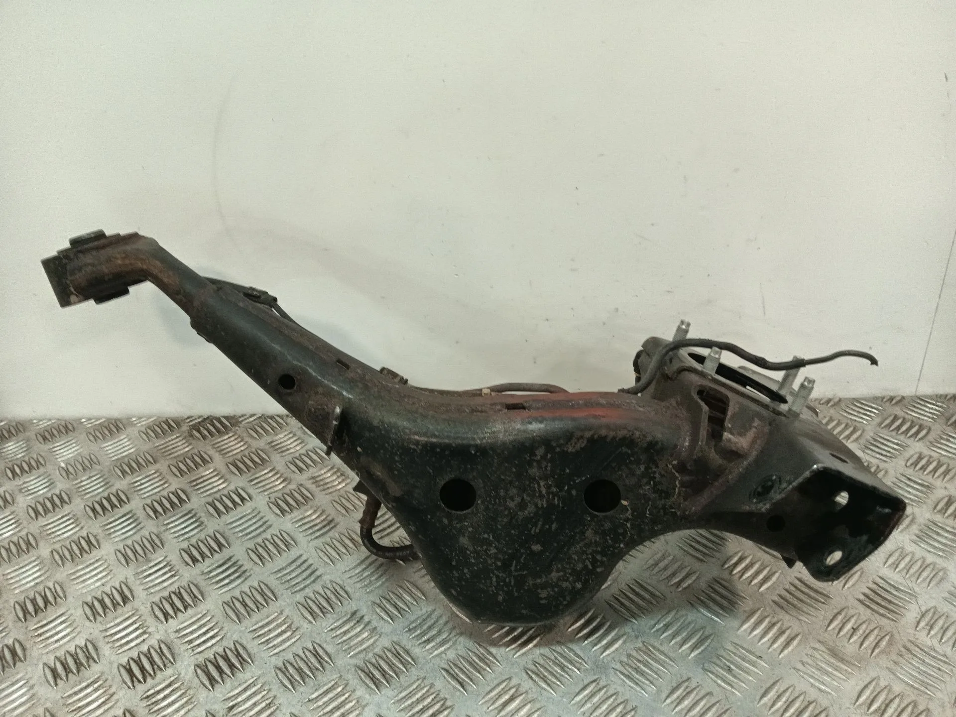 Brazo Suspension Trasero Izquierdo para Toyota Rav 4 (A2)