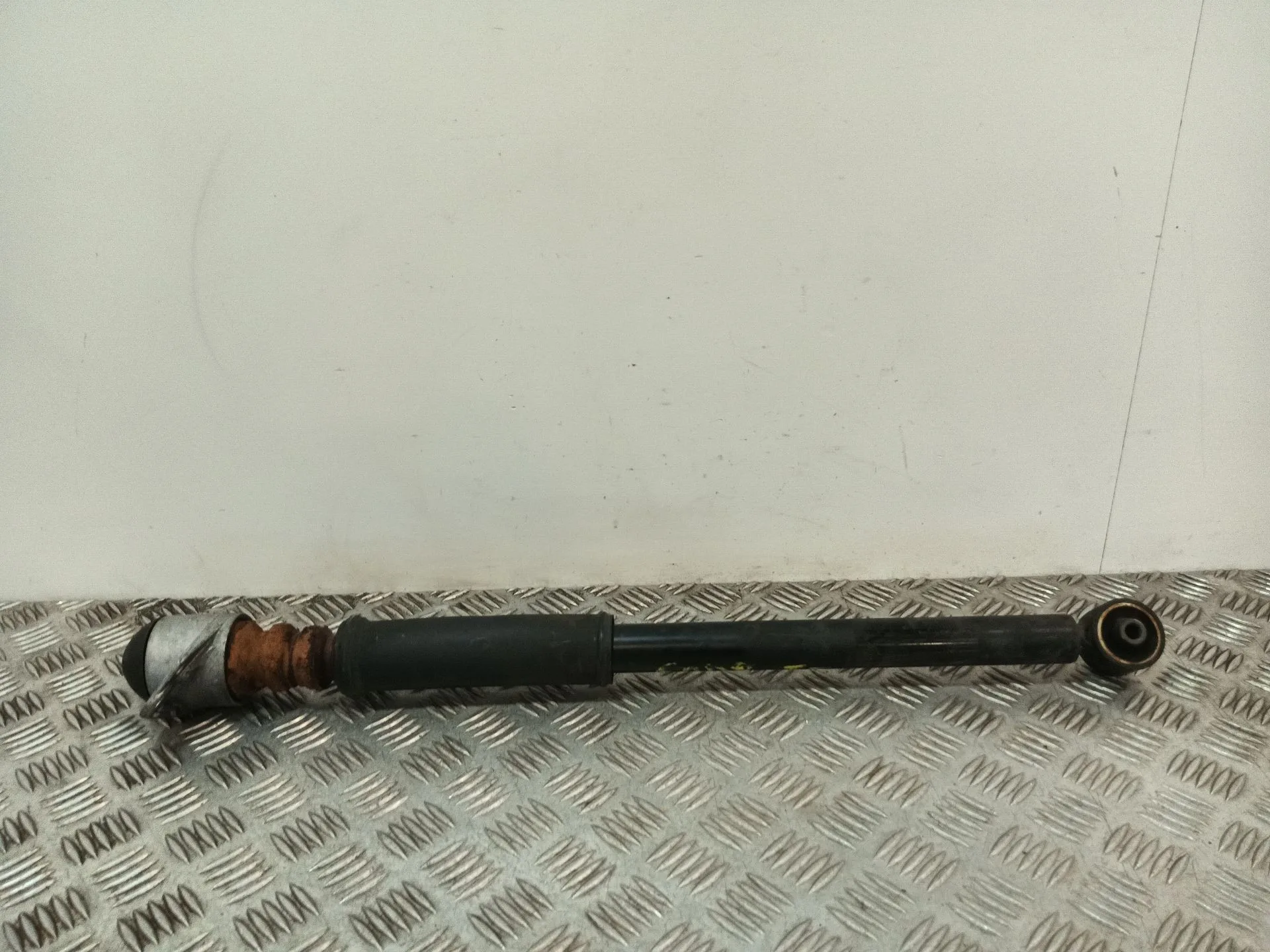 Amortiguador Trasero Izquierdo para Seat Ibiza Iv (6J5, 6P1)