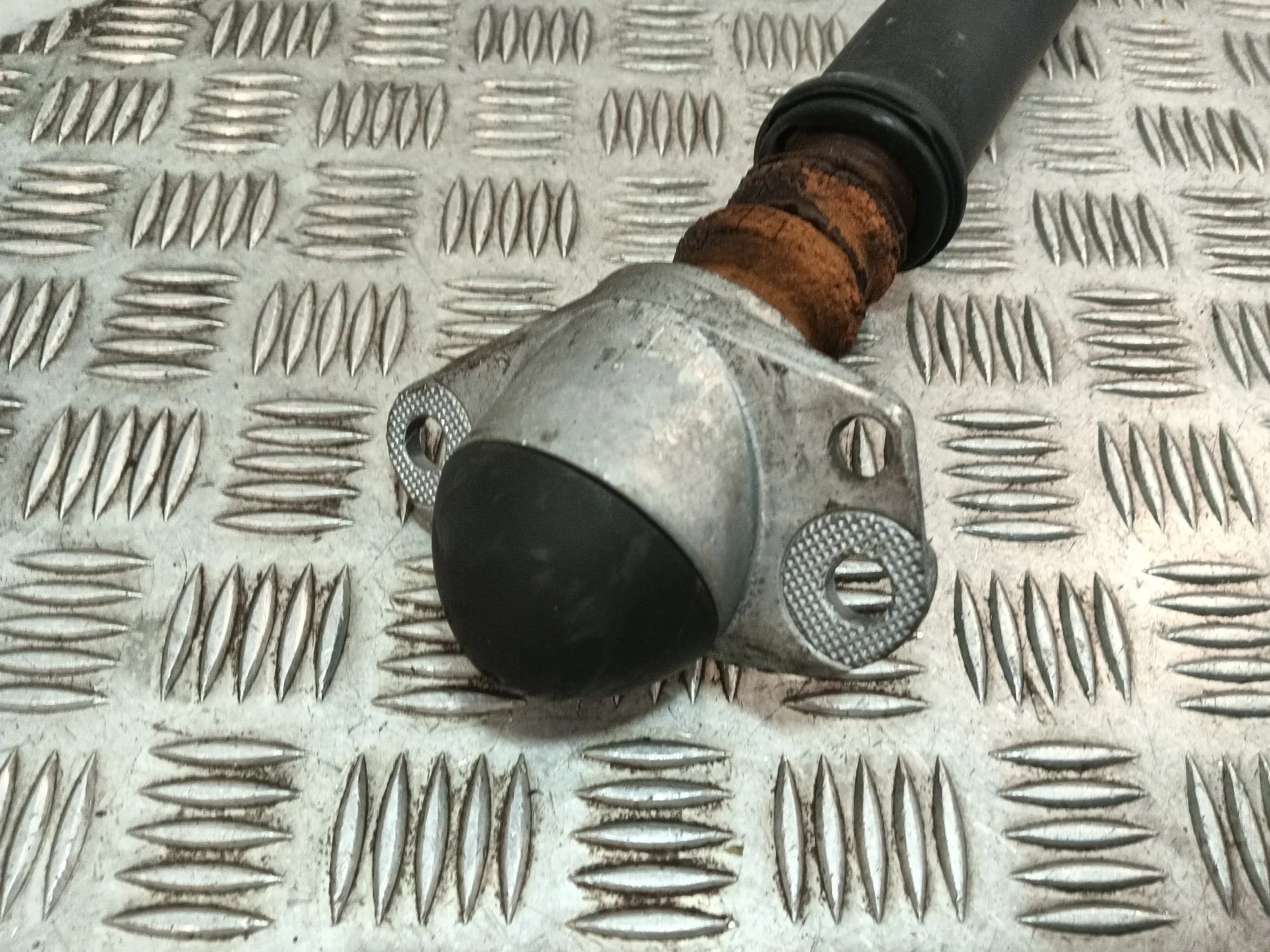 Amortiguador Trasero Izquierdo para Seat Ibiza Iv (6J5, 6P1)