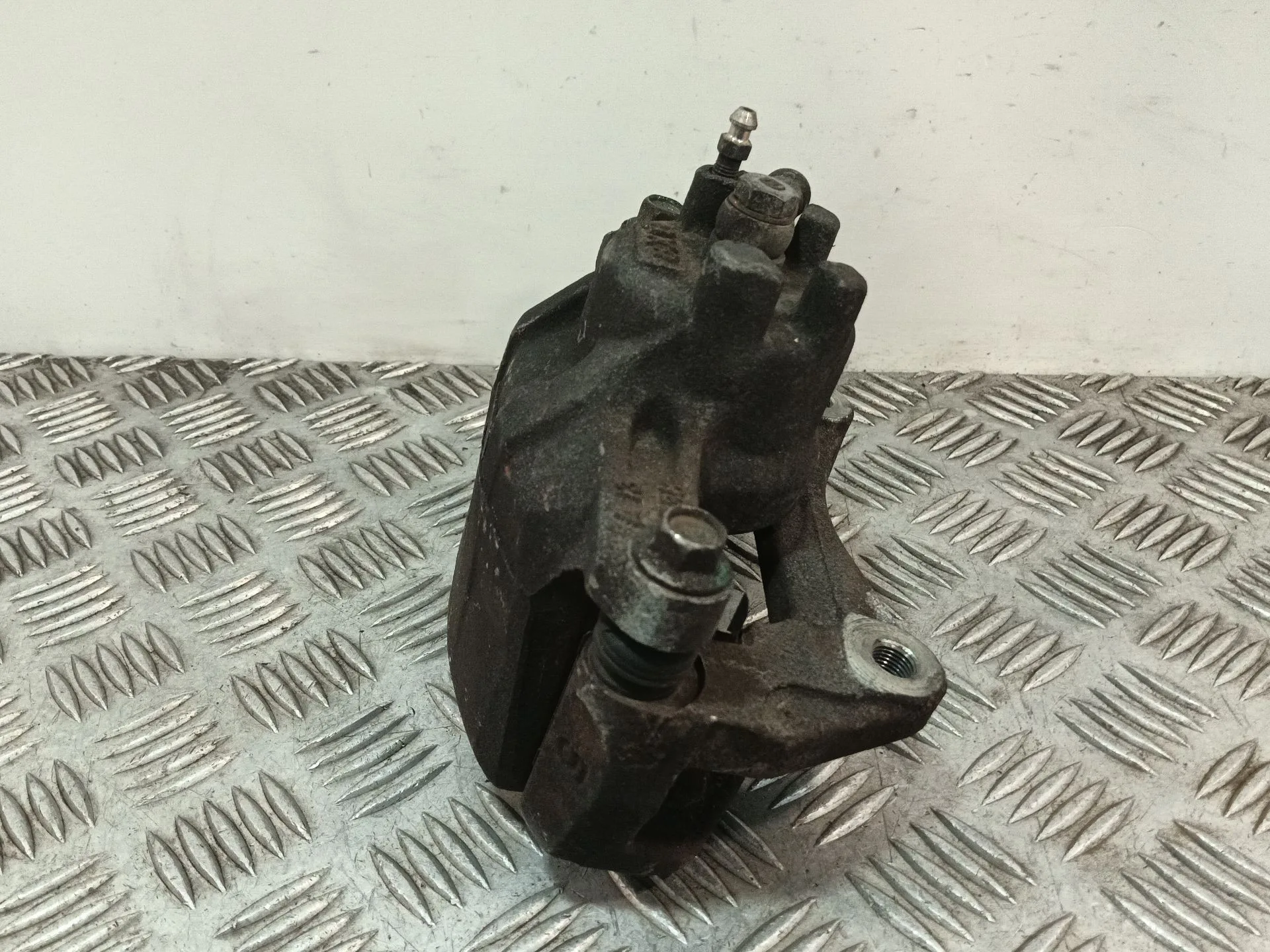 Pinza Freno Delantera Derecha para Mitsubishi Lancer Berlina (Cy0)