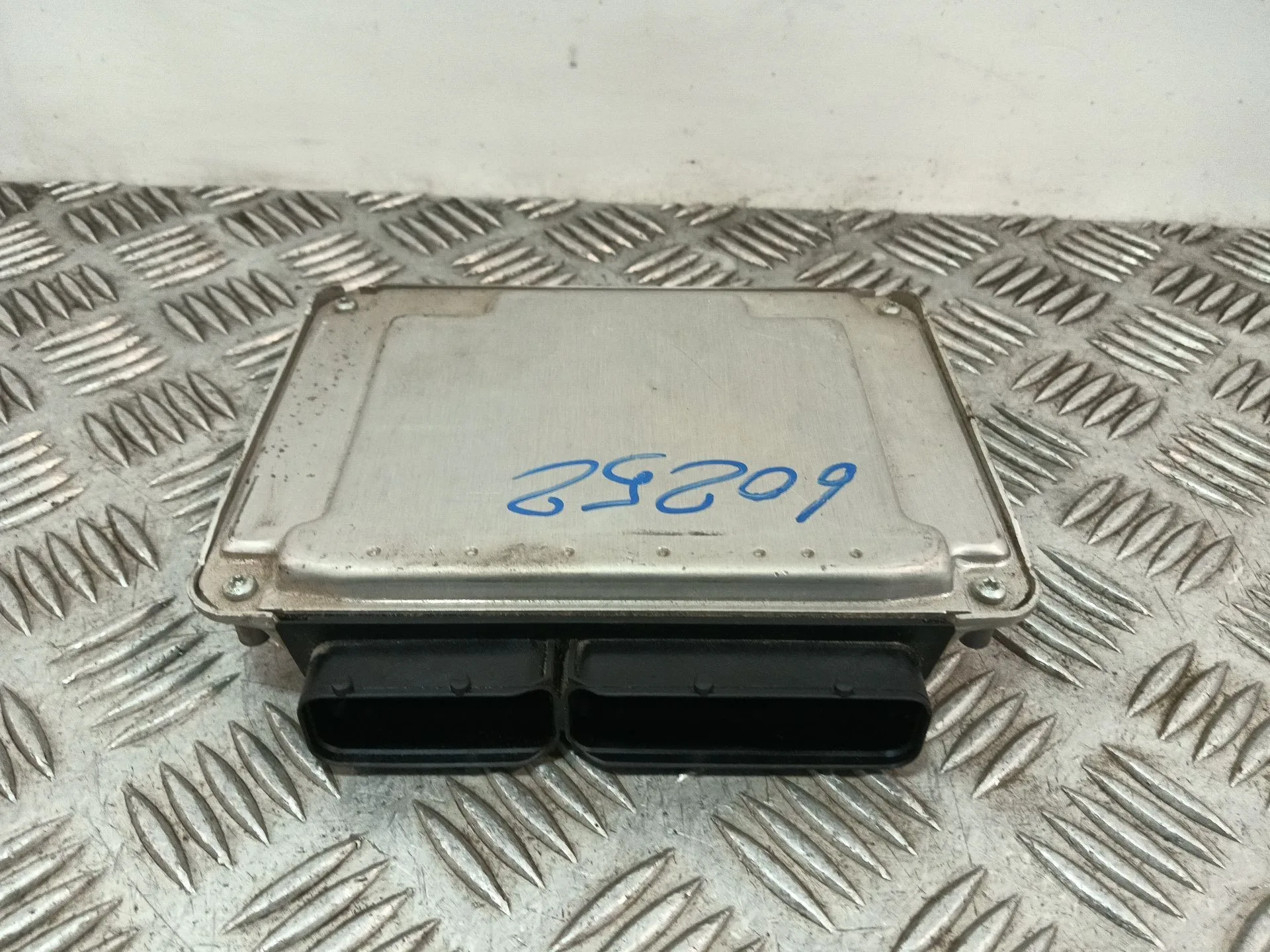 Centralita Motor Uce para Seat Ibiza Iii (6L1)