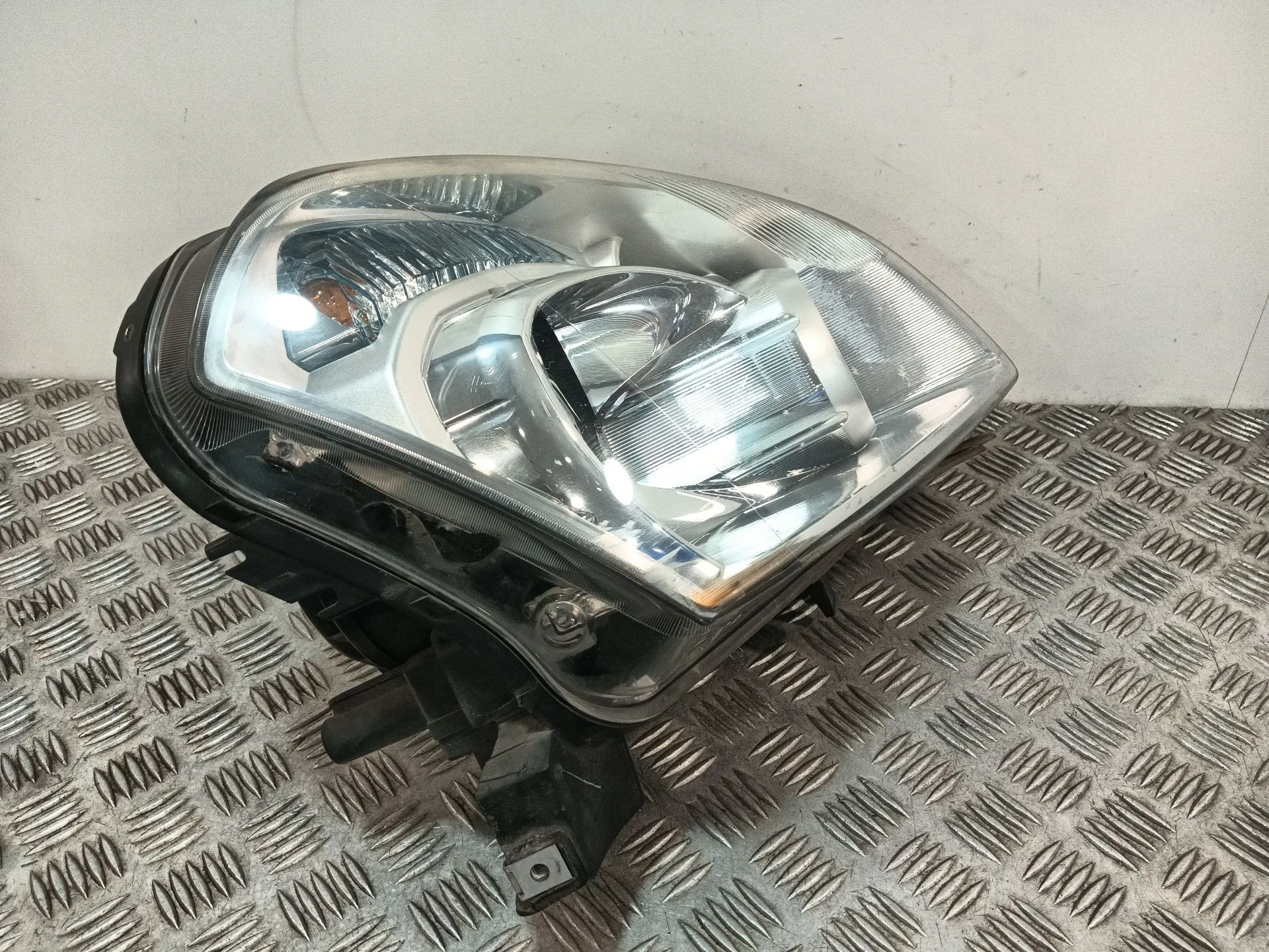 Faro Derecho para Nissan Qashqai I (J10, Nj10)