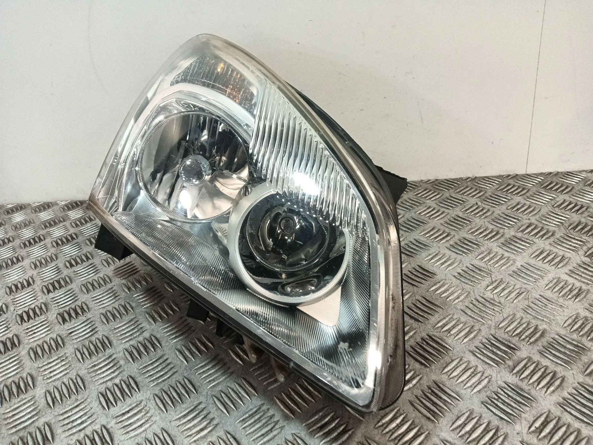 Faro Derecho para Nissan Qashqai I (J10, Nj10)