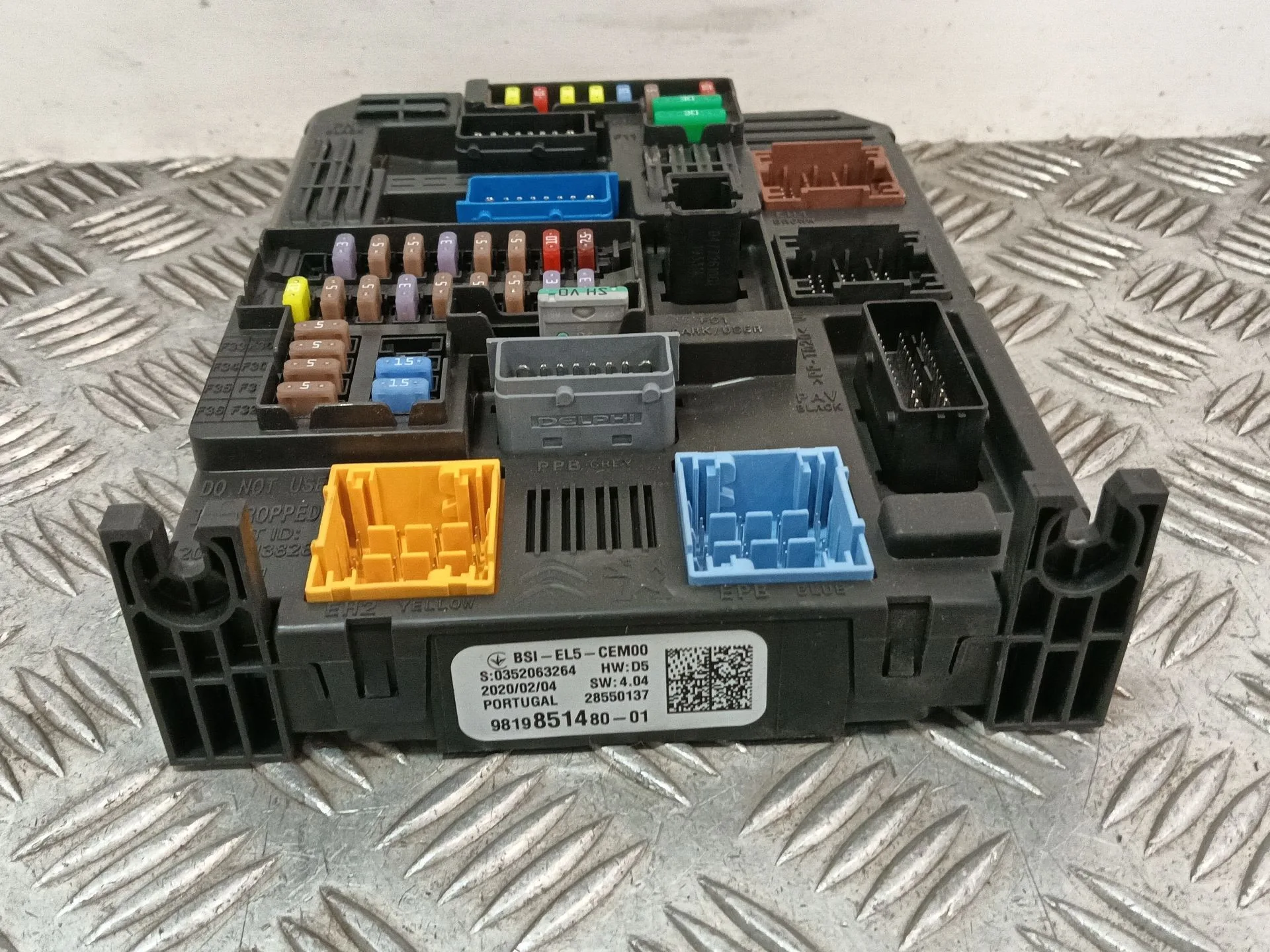 Caja Reles / Fusibles para Opel Crossland X / Crossland (P17, P2Qo)