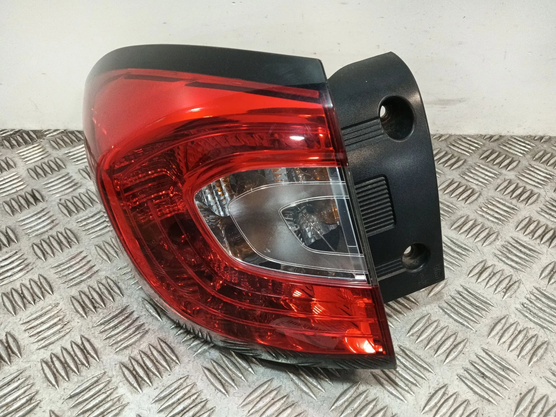 Piloto Trasero Izquierdo para Renault Captur I (J5_, H5_)